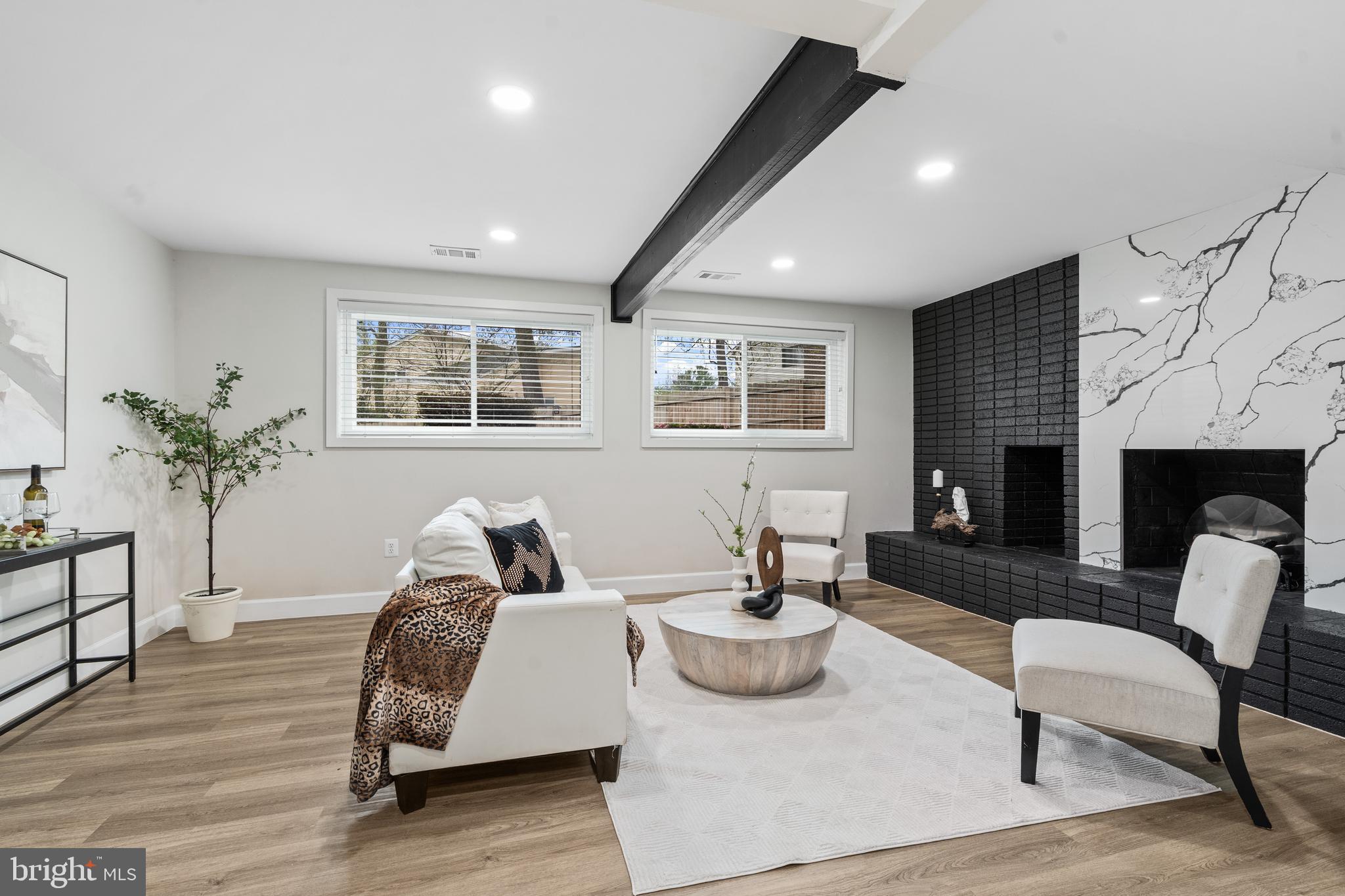 SUGARLAND RUN - Residential