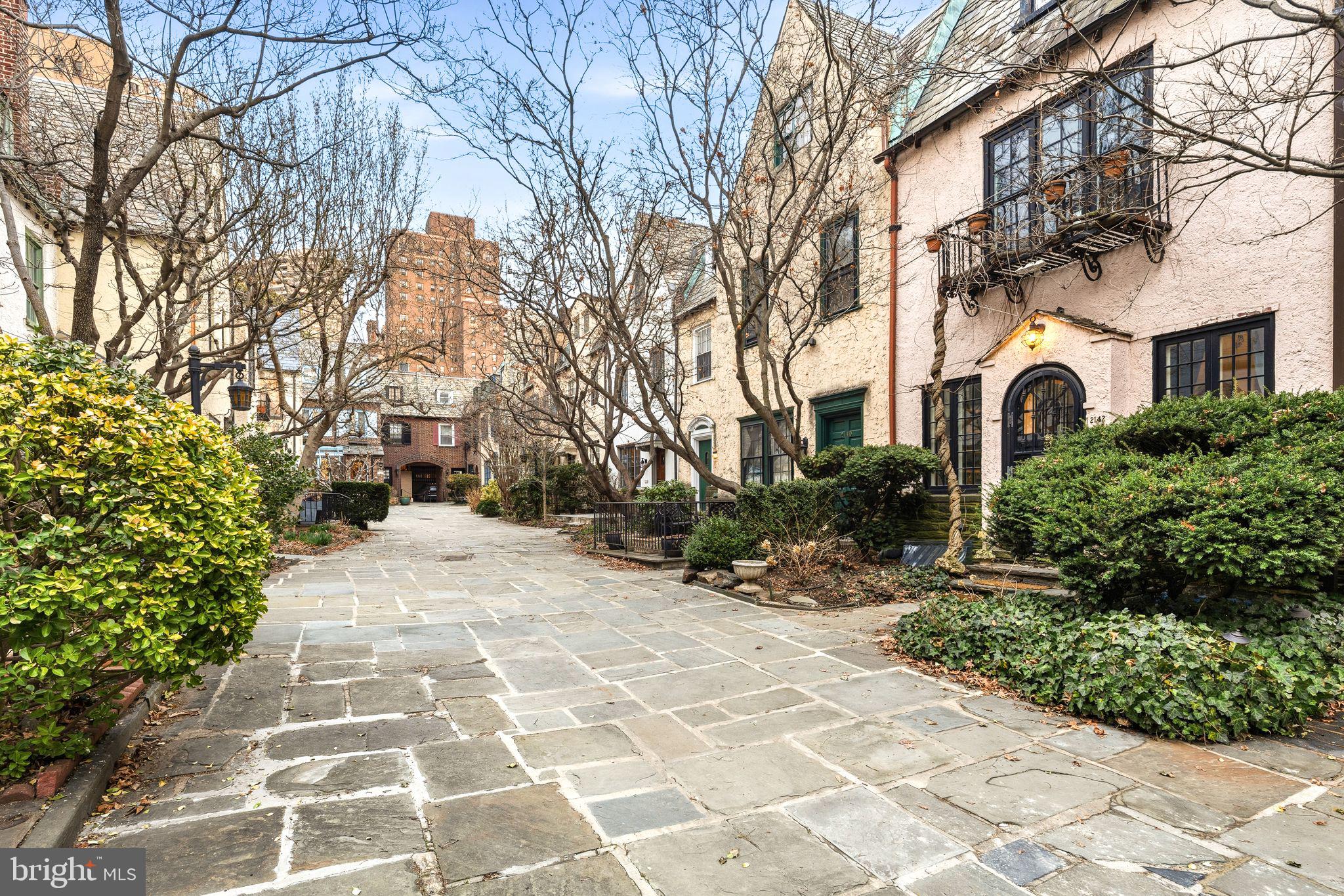 RITTENHOUSE SQUARE - Residential