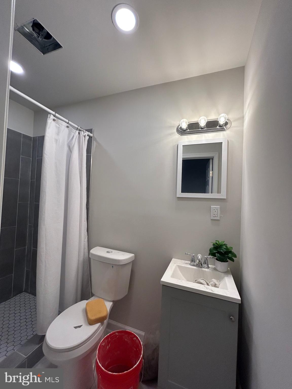 DRUID HEIGHTS - Residential Lease