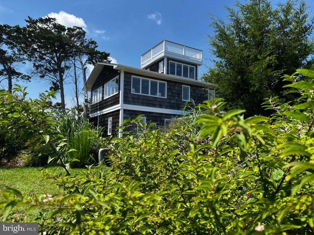 2711 S BAY SHORE DRIVE