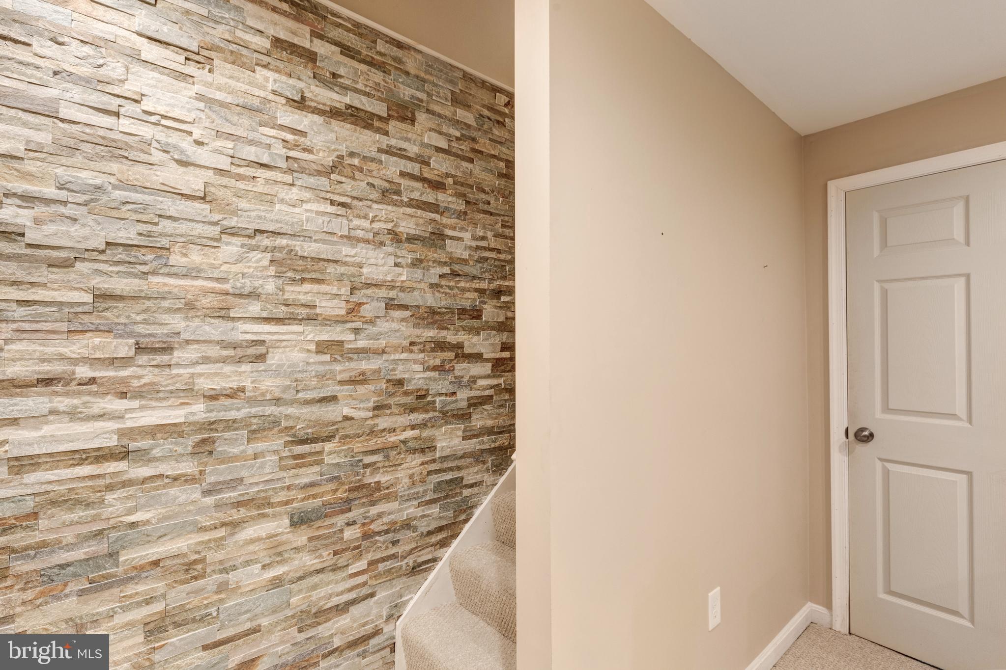 HIGH POINT - Residential