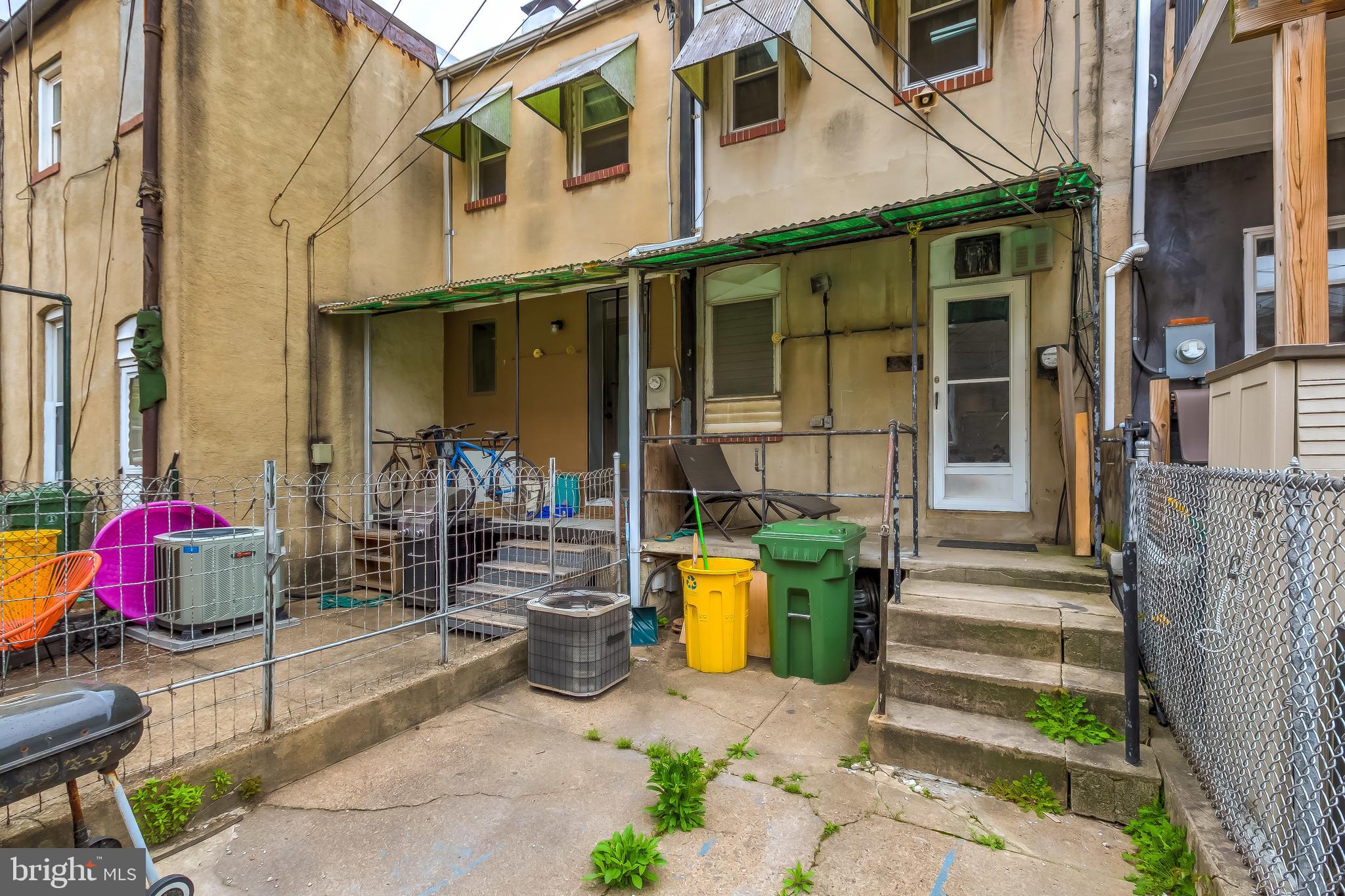 LOCUST POINT - Residential Lease