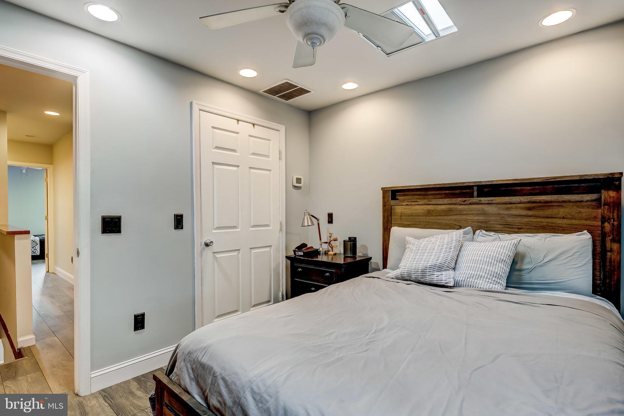 LOCUST POINT - Residential Lease