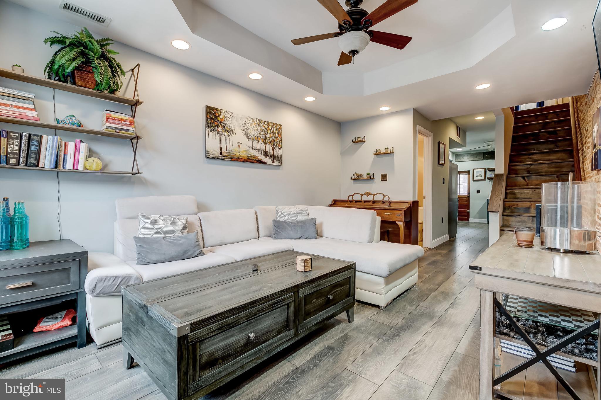 LOCUST POINT - Residential Lease