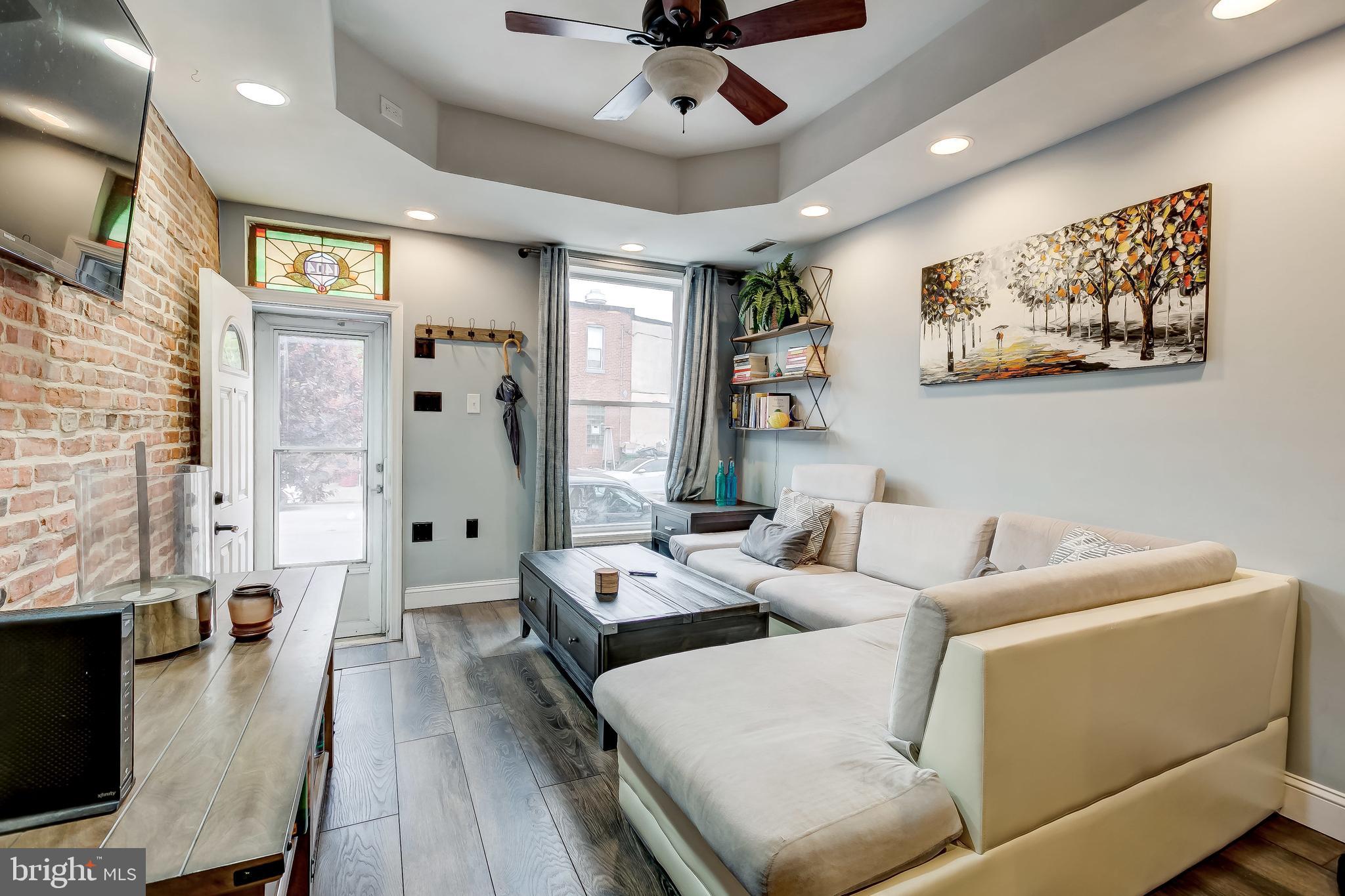 LOCUST POINT - Residential Lease