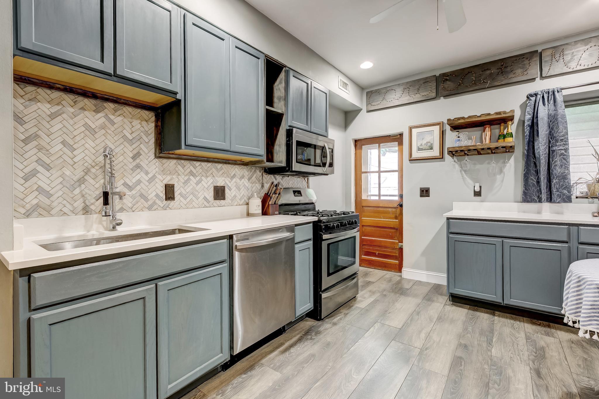 LOCUST POINT - Residential Lease