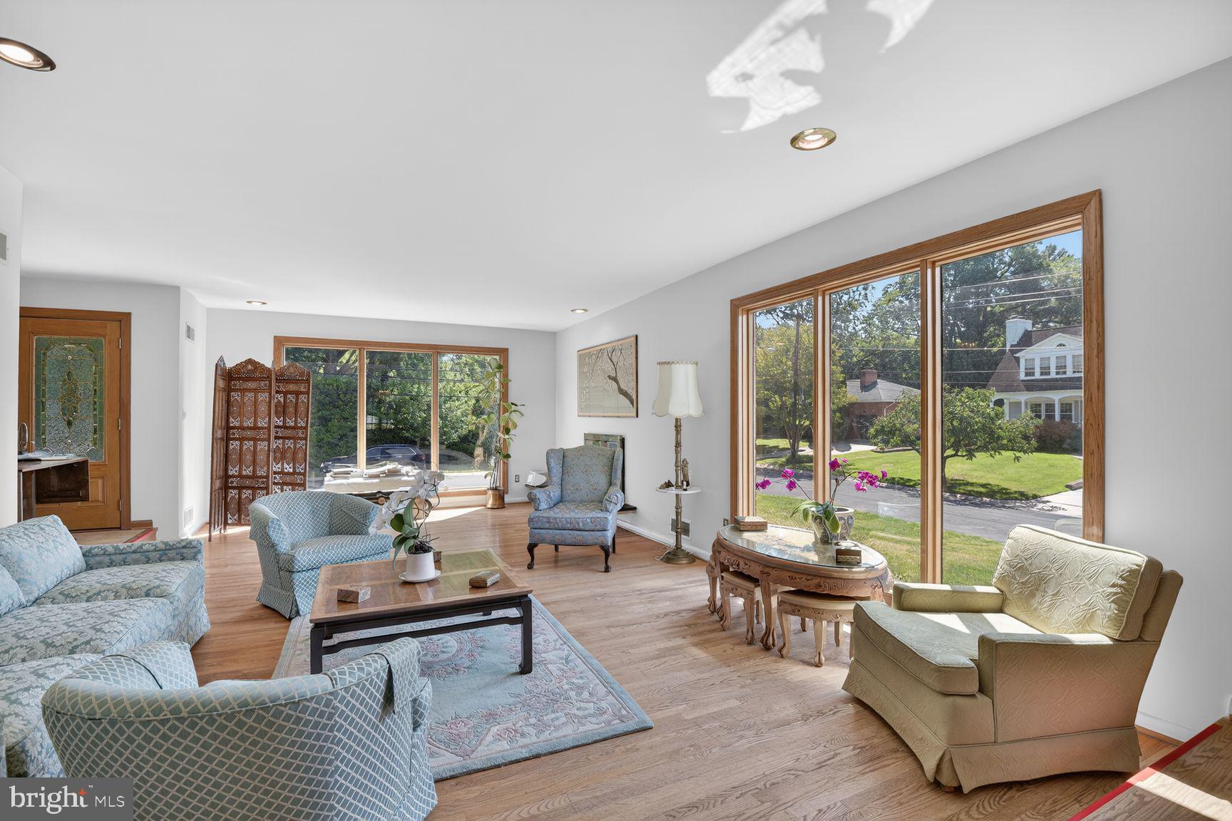 KENWOOD PARK - Residential