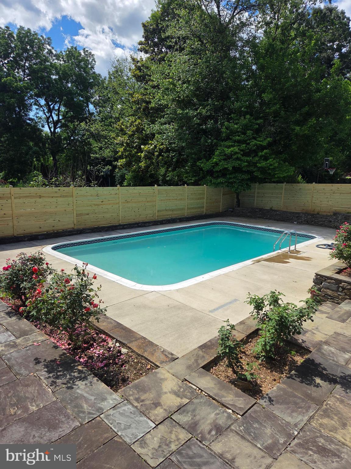 KENWOOD PARK - Residential