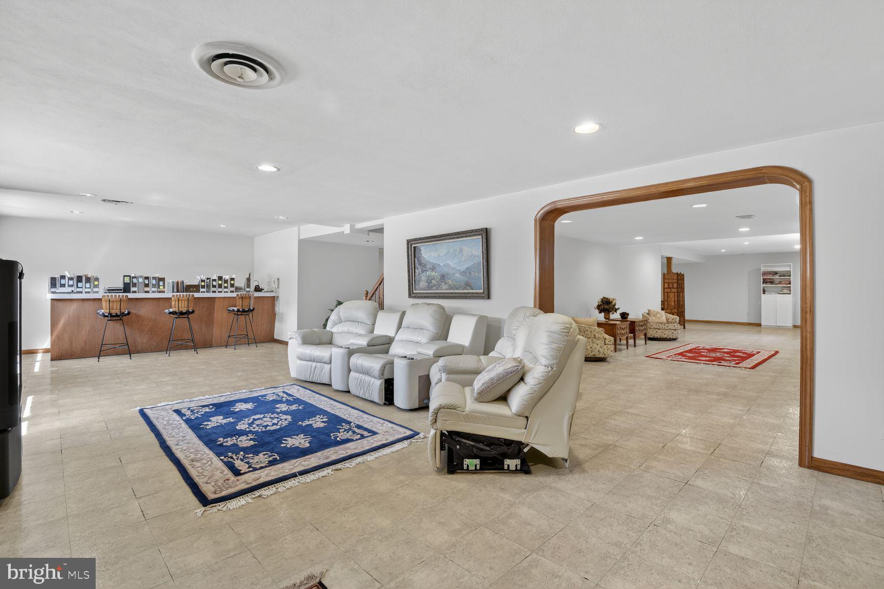 KENWOOD PARK - Residential