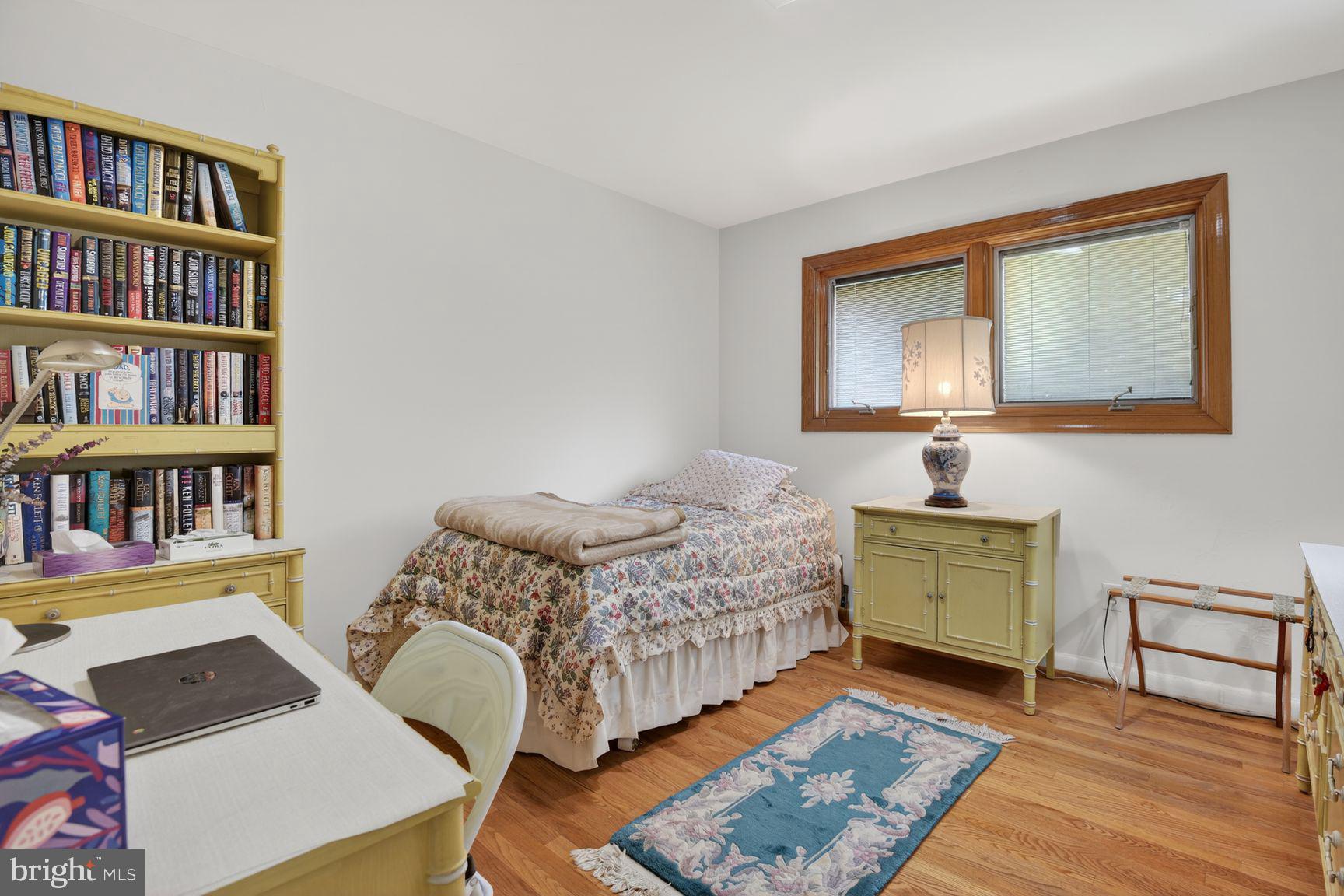 KENWOOD PARK - Residential