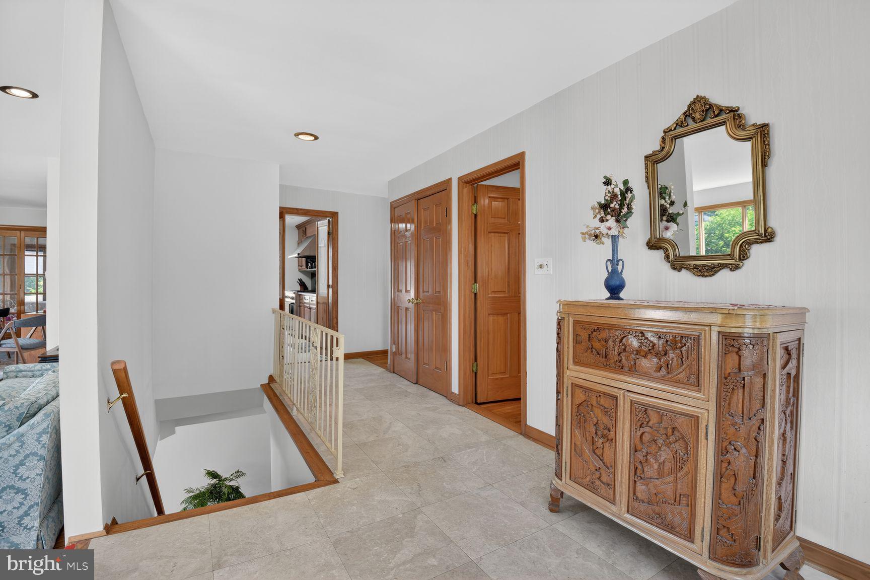 KENWOOD PARK - Residential