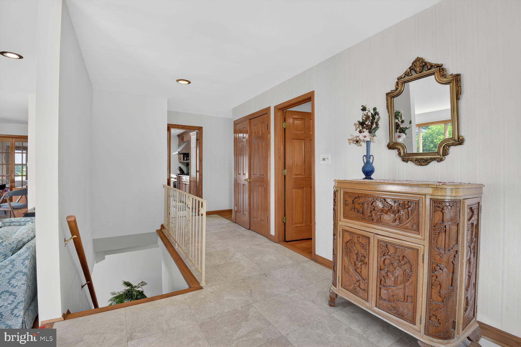 KENWOOD PARK - Residential