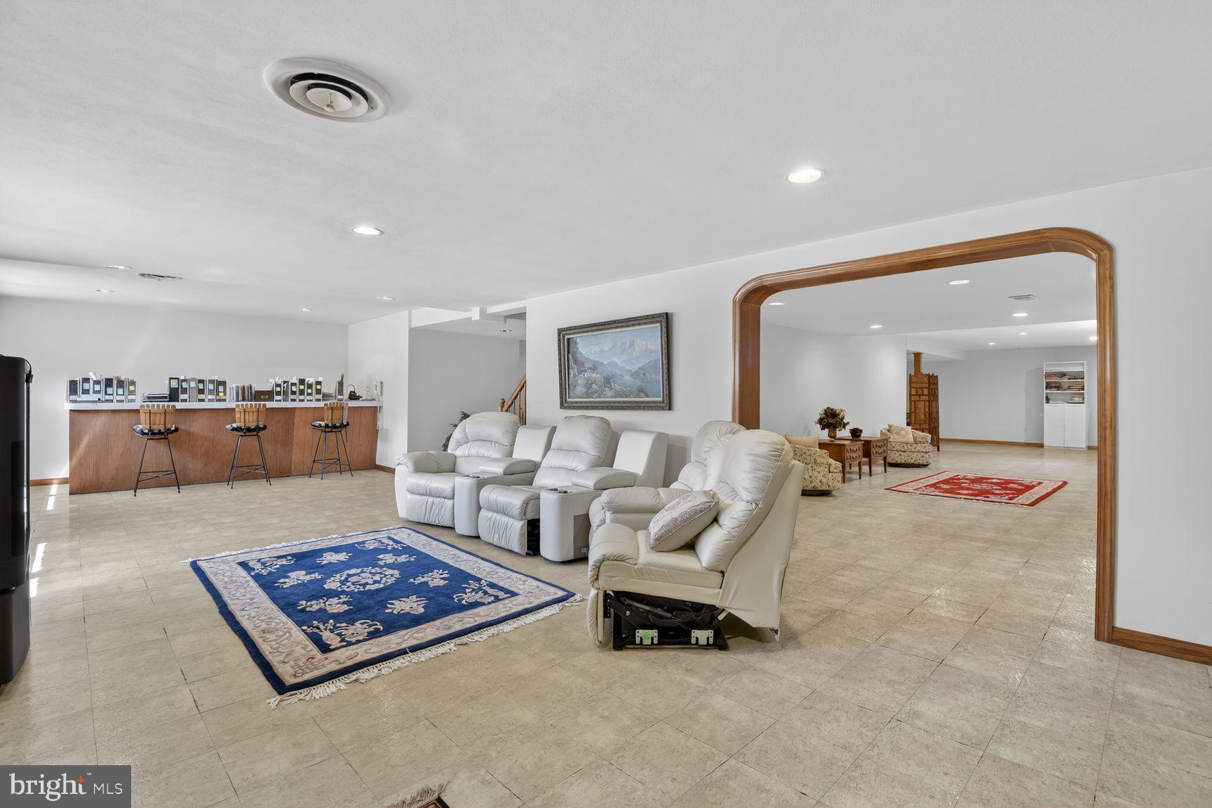KENWOOD PARK - Residential