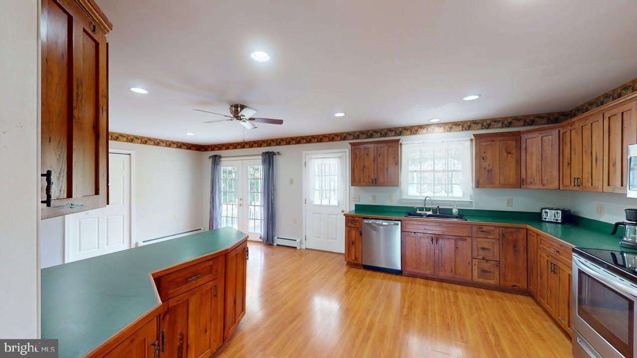 HICKORY WOODS - Residential