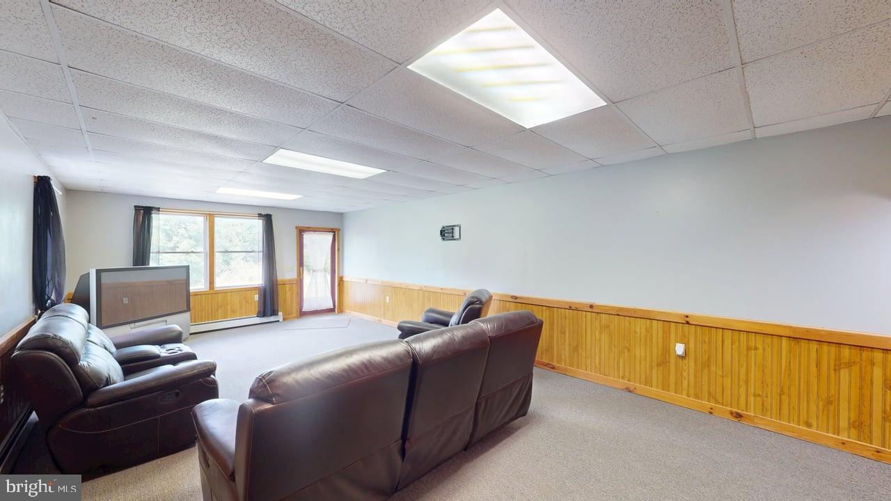 HICKORY WOODS - Residential