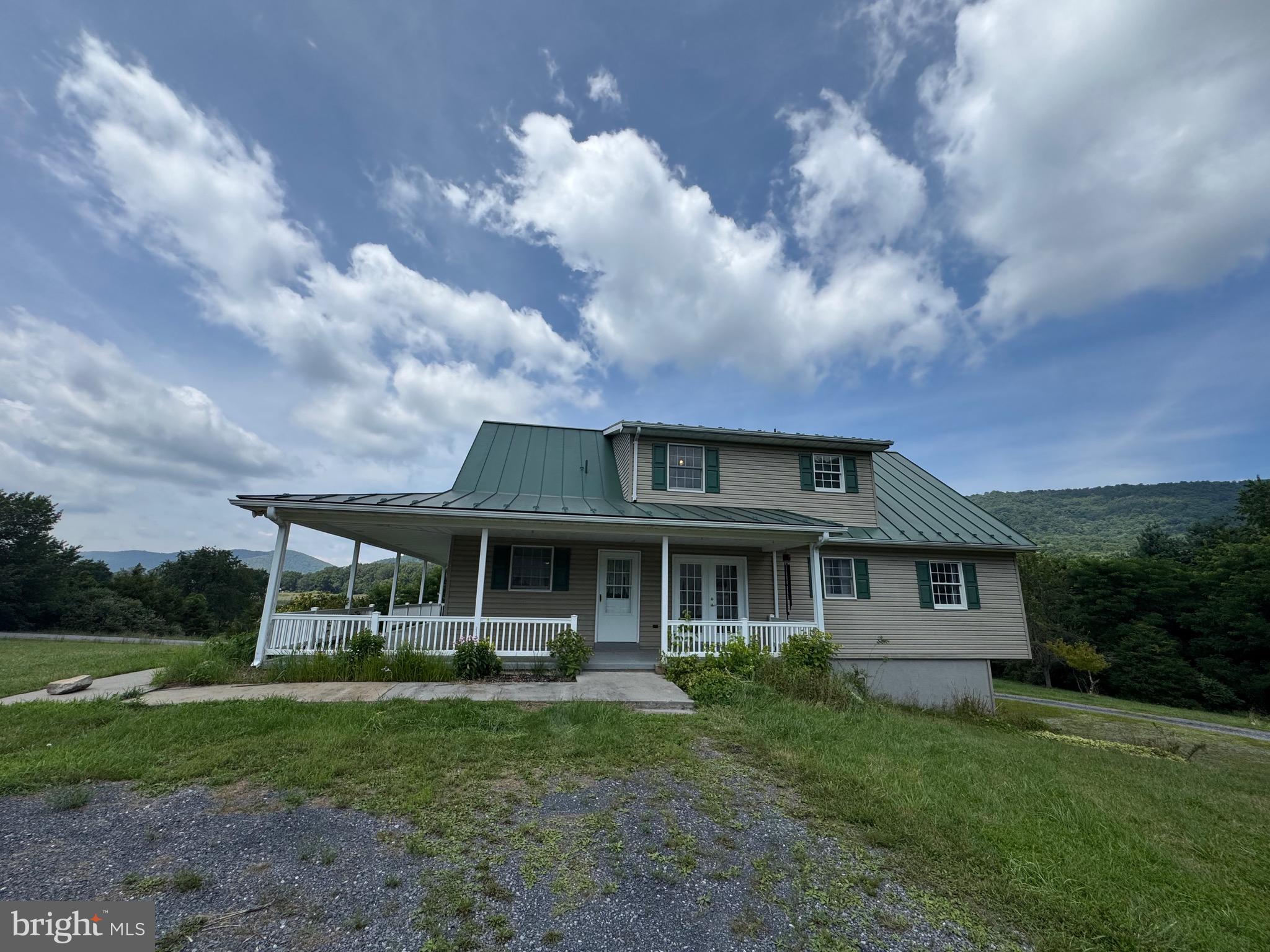 HICKORY WOODS - Residential