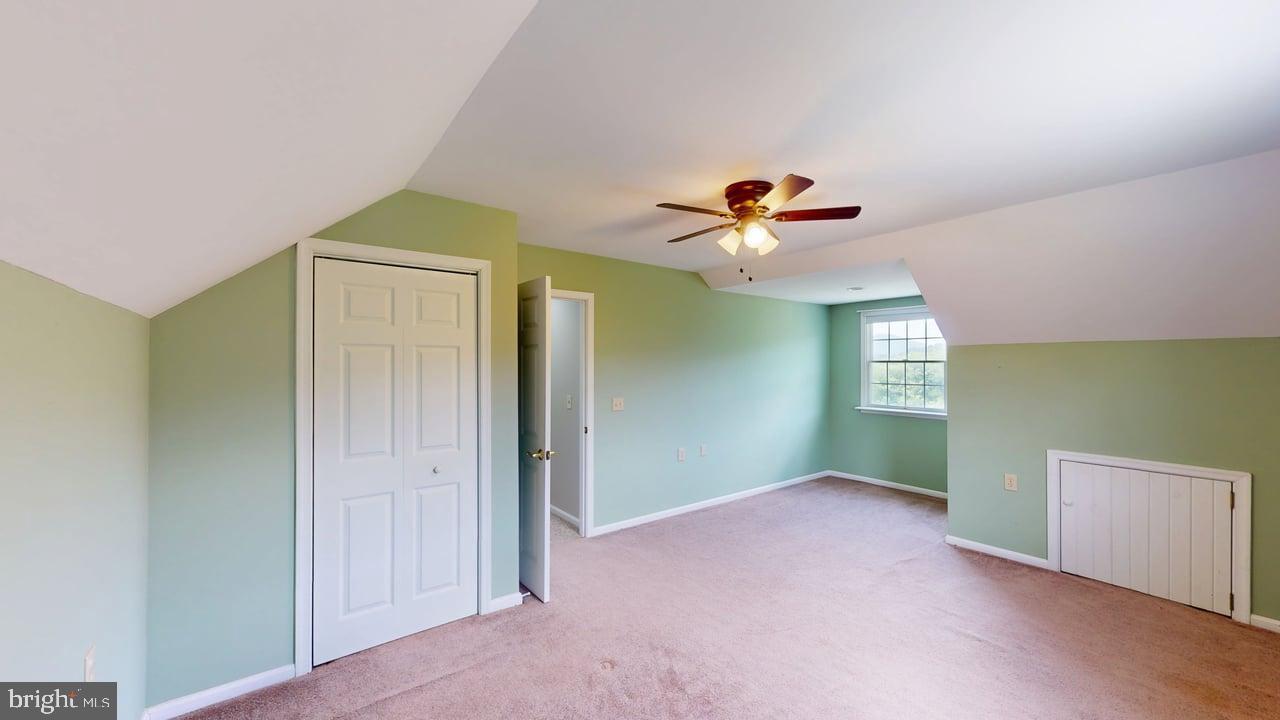 HICKORY WOODS - Residential