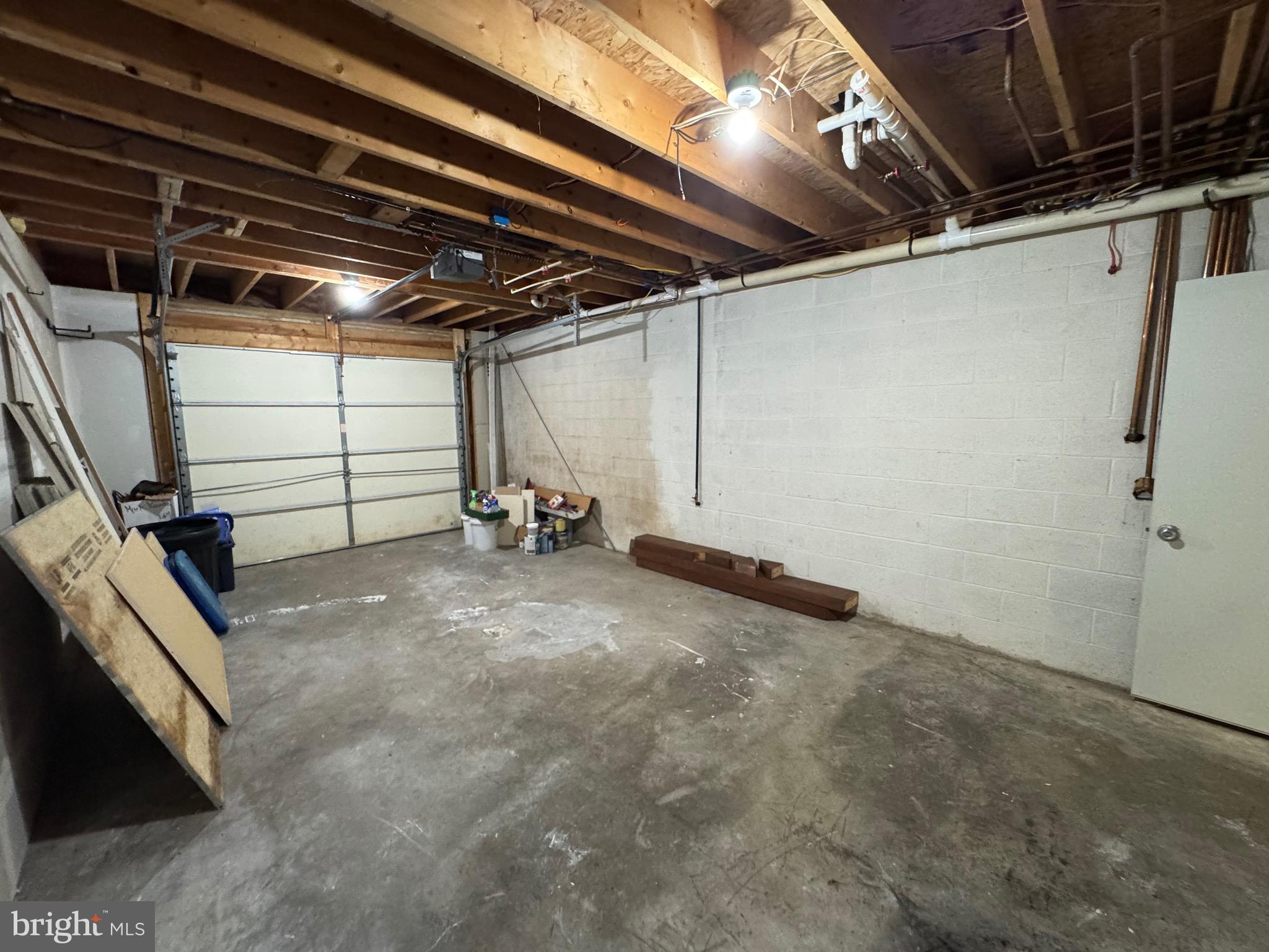 HICKORY WOODS - Residential