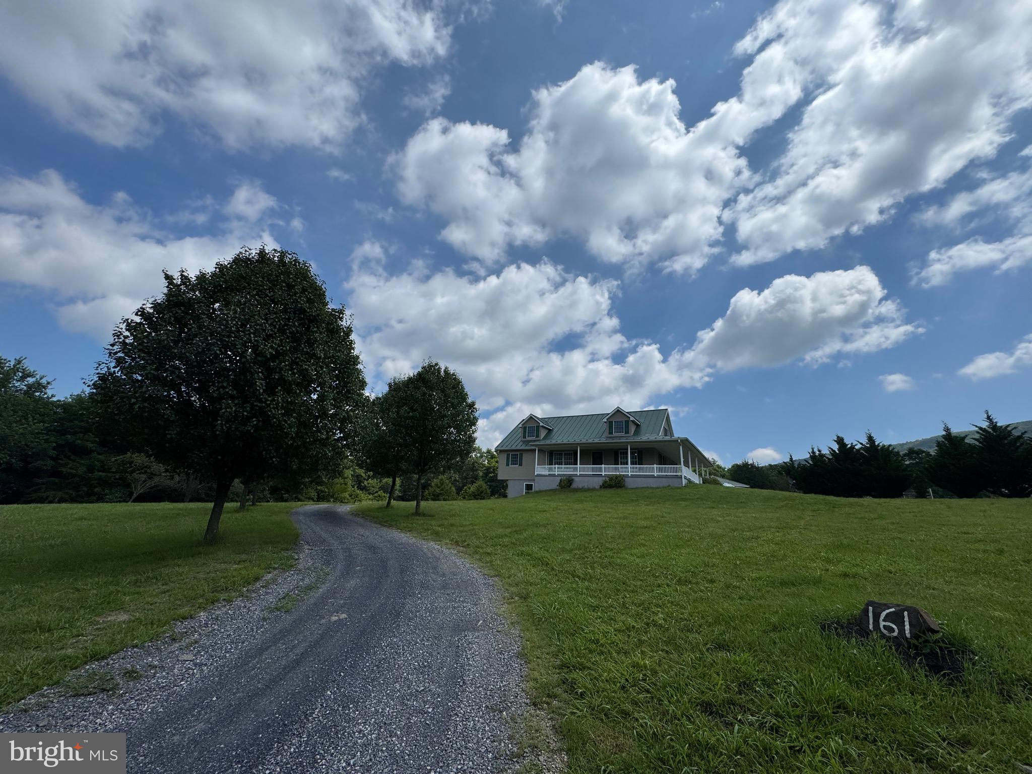 HICKORY WOODS - Residential