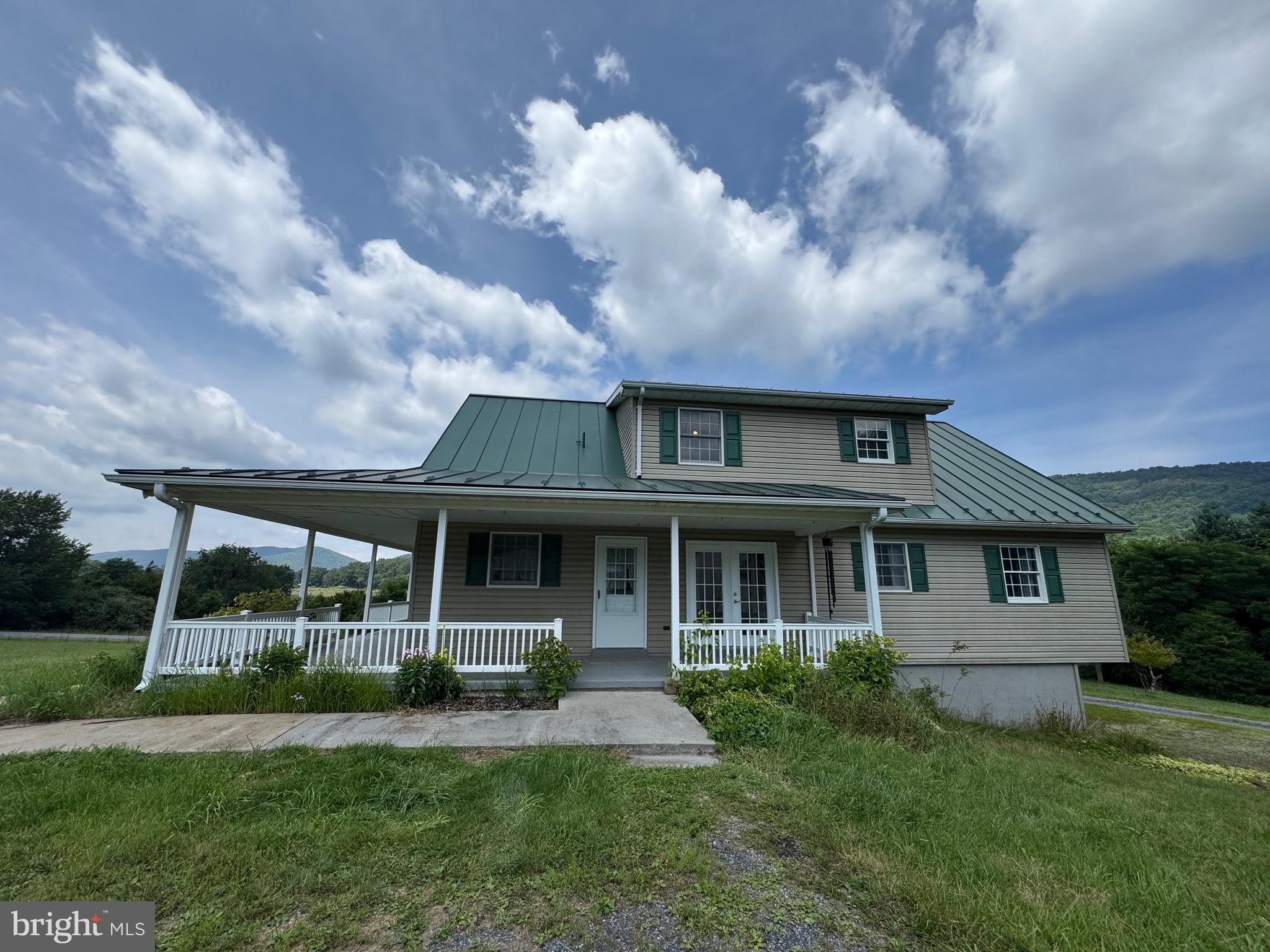 HICKORY WOODS - Residential