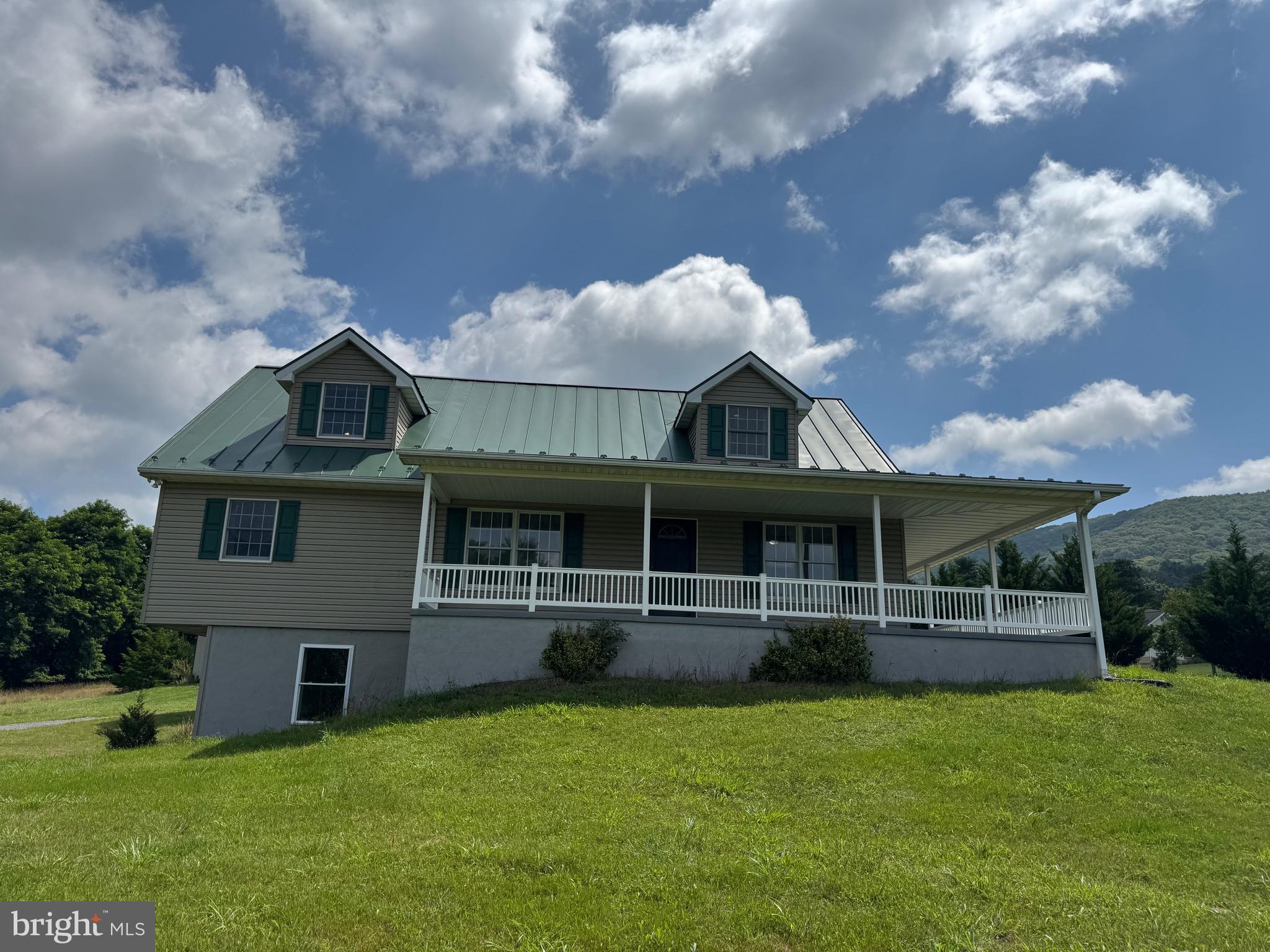 HICKORY WOODS - Residential