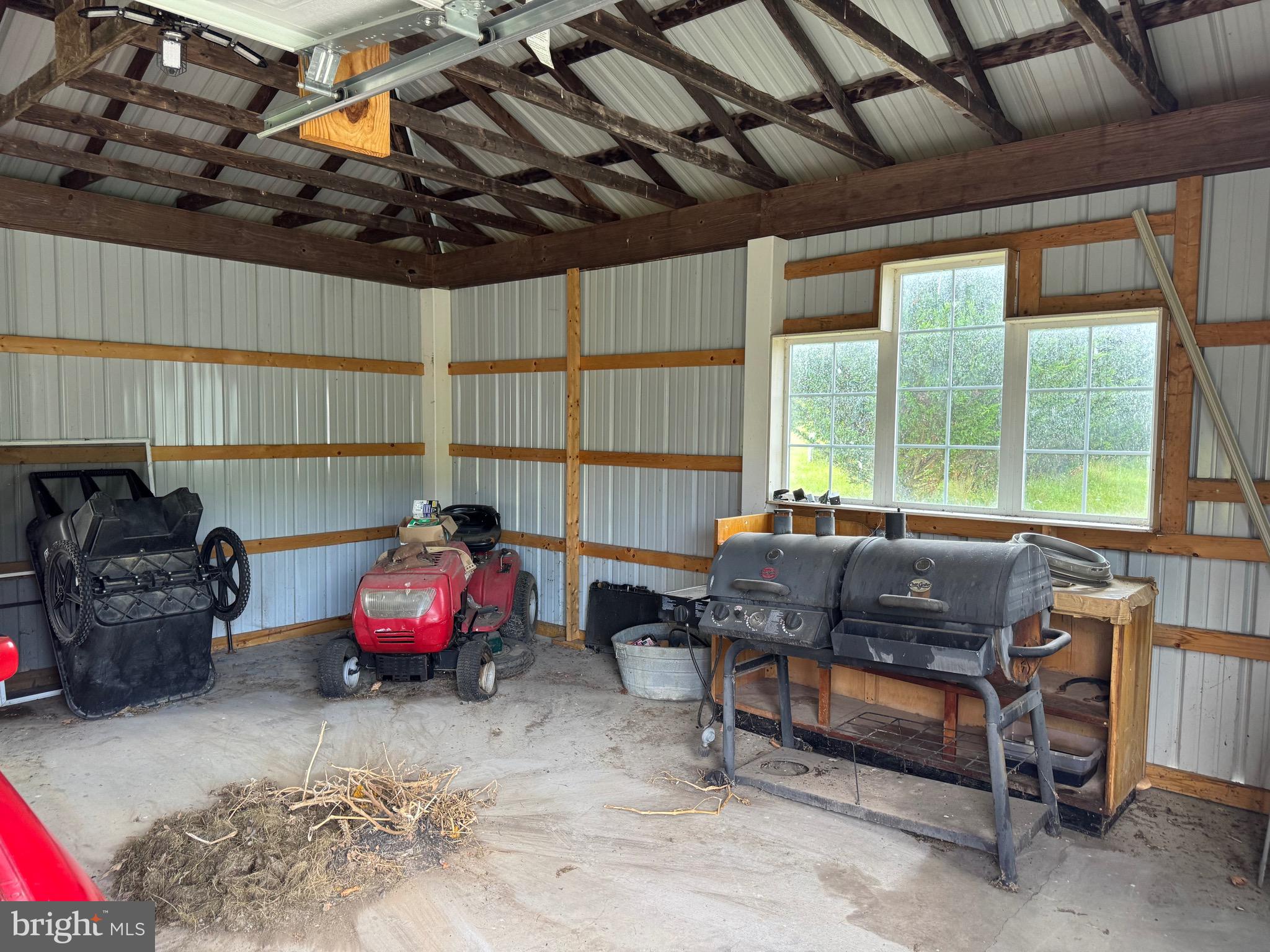 HICKORY WOODS - Residential