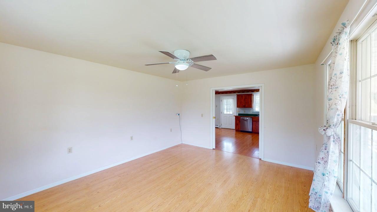 HICKORY WOODS - Residential