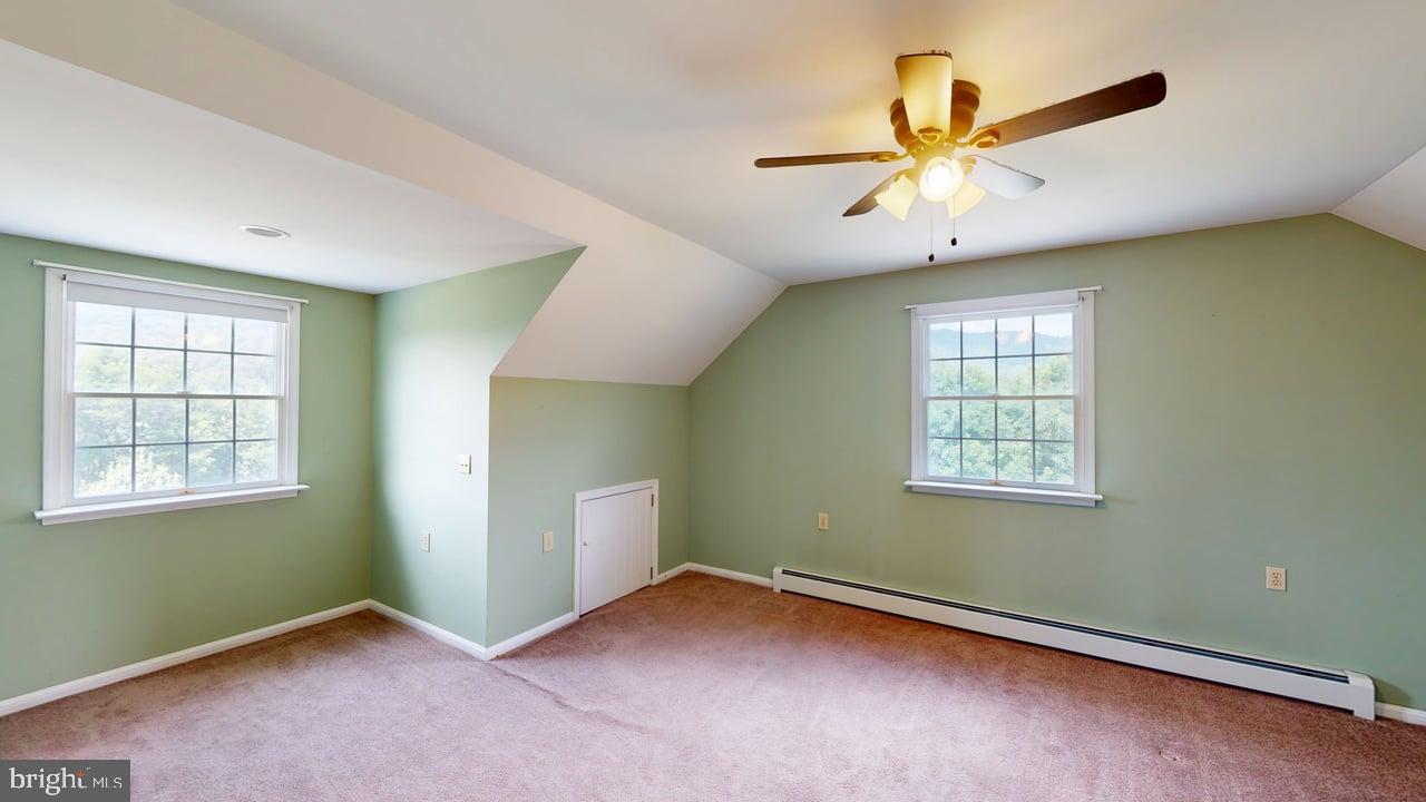 HICKORY WOODS - Residential