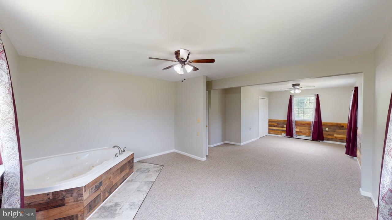 HICKORY WOODS - Residential