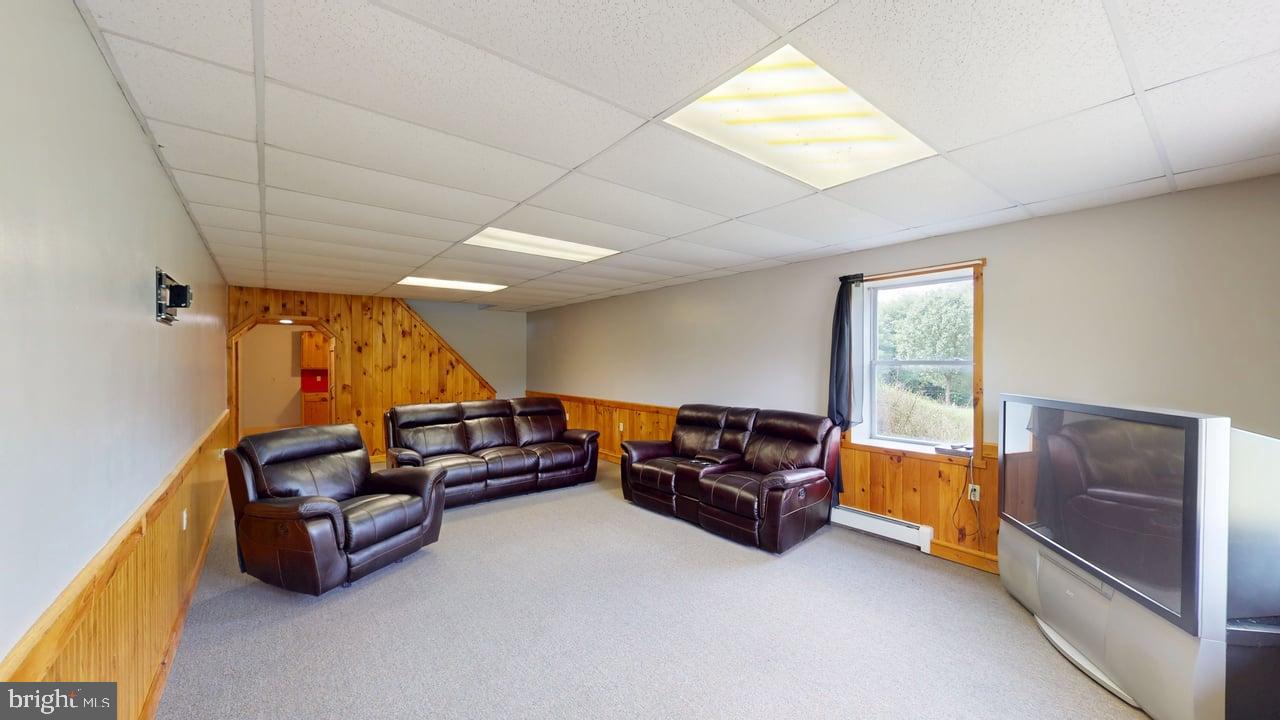 HICKORY WOODS - Residential