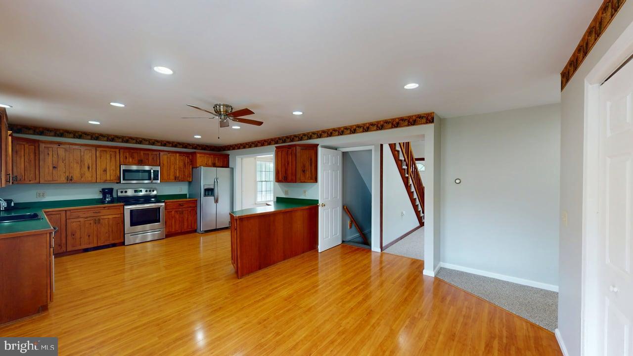 HICKORY WOODS - Residential