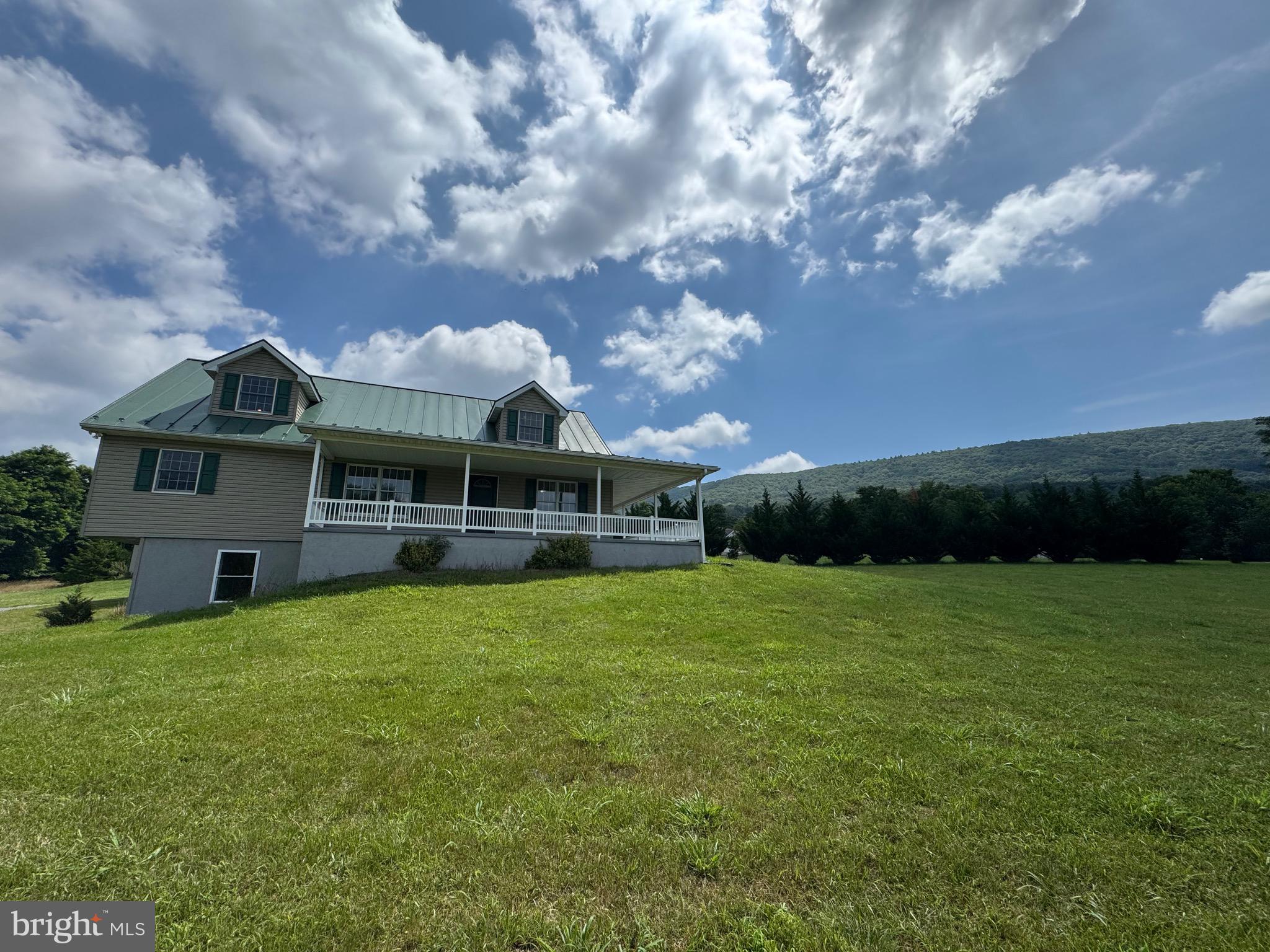 HICKORY WOODS - Residential