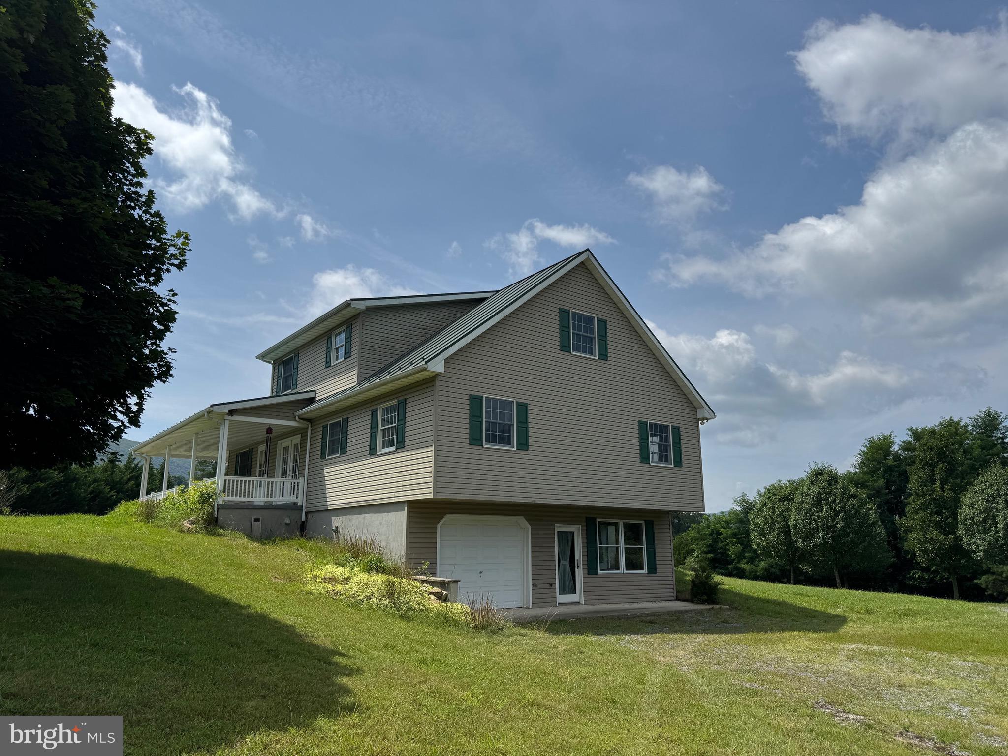 HICKORY WOODS - Residential