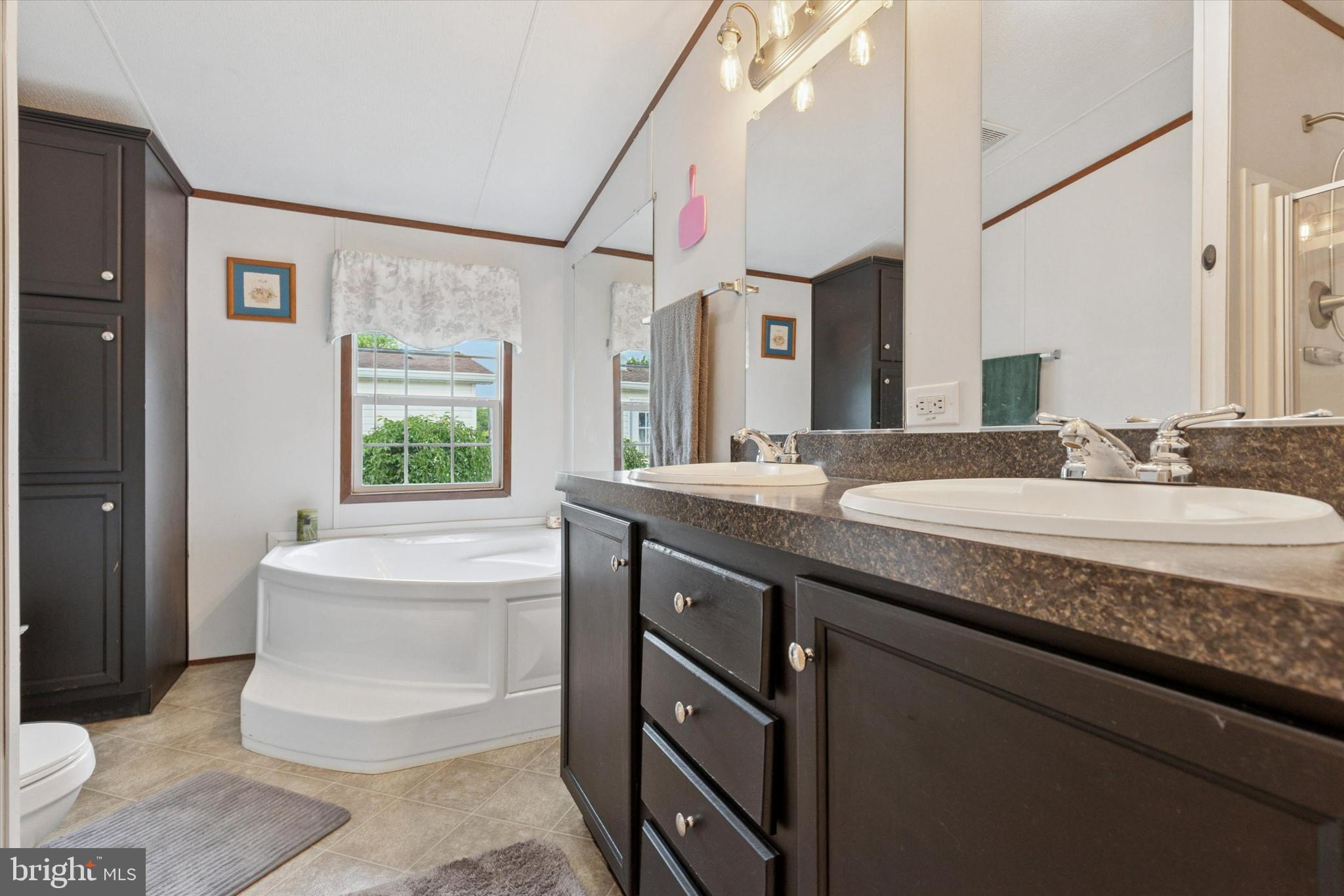 COLONIAL HERITAGE - Residential