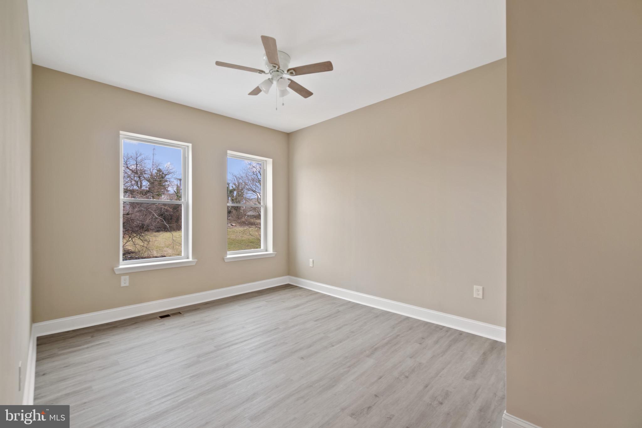 PARK CIRCLE - Residential Lease