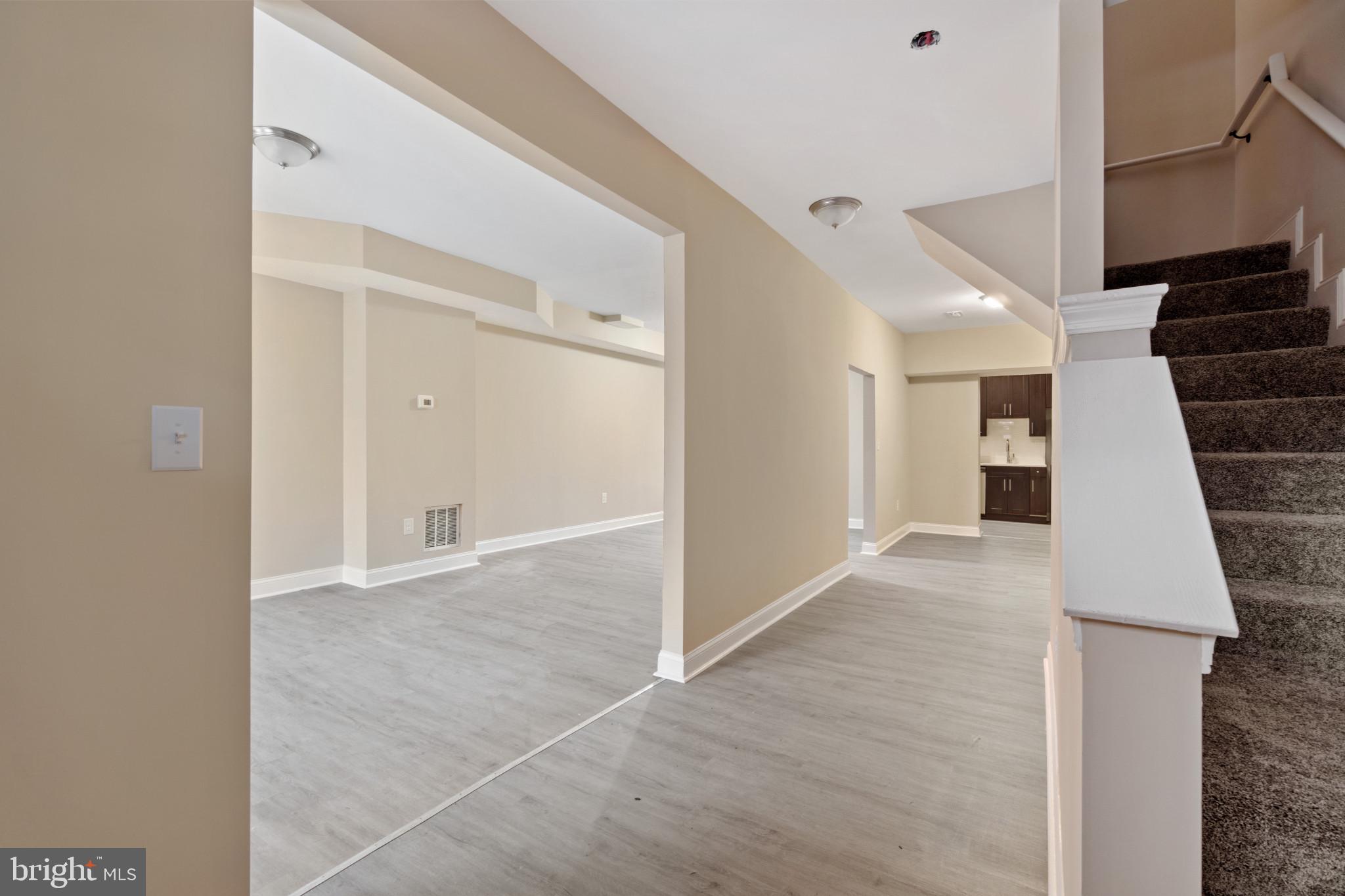 PARK CIRCLE - Residential Lease