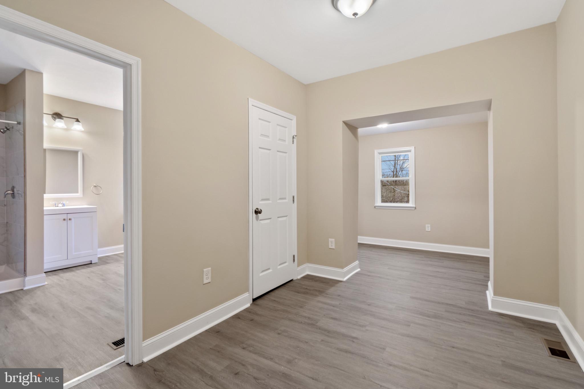 PARK CIRCLE - Residential Lease