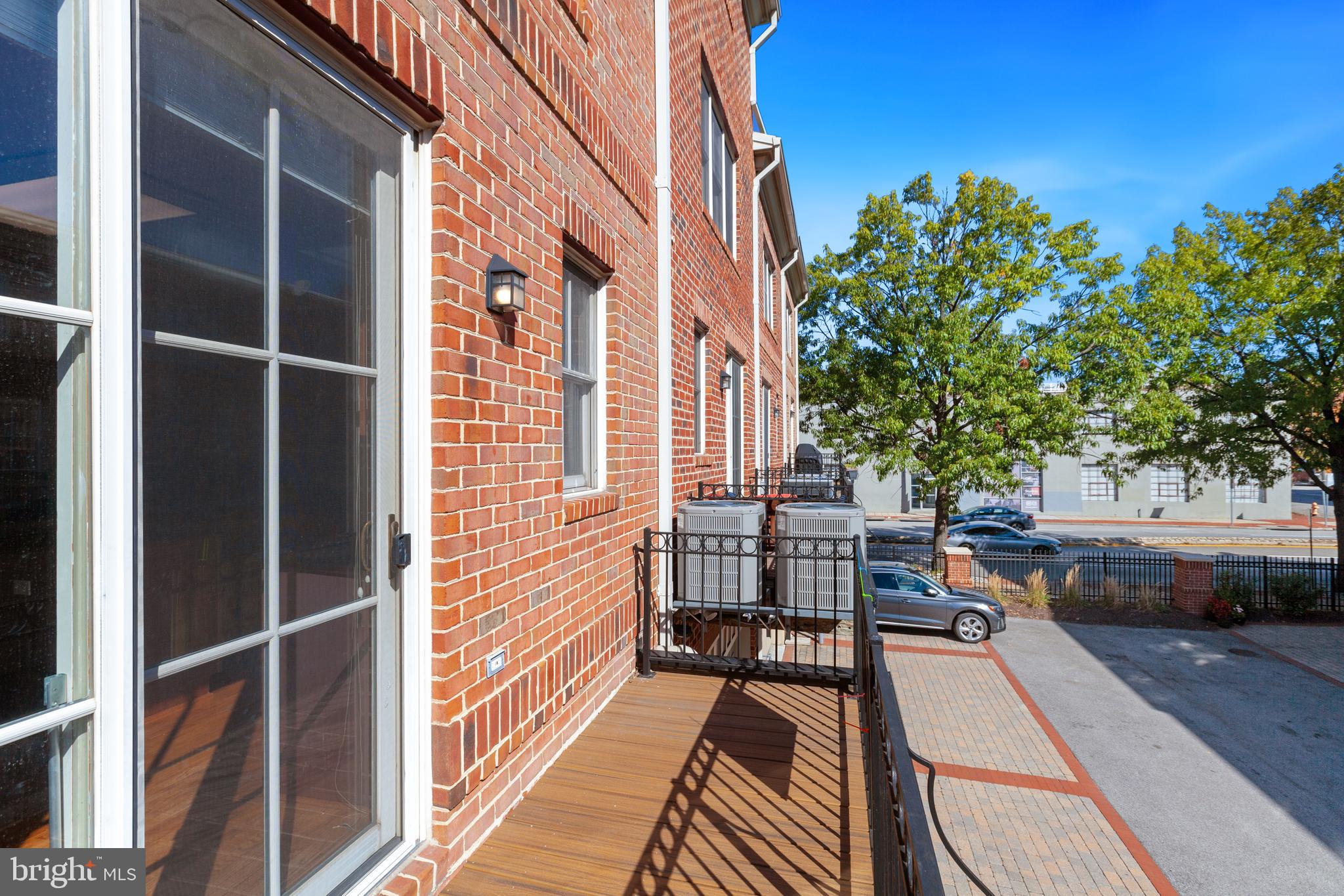 NORTH SHORE - Residential Lease