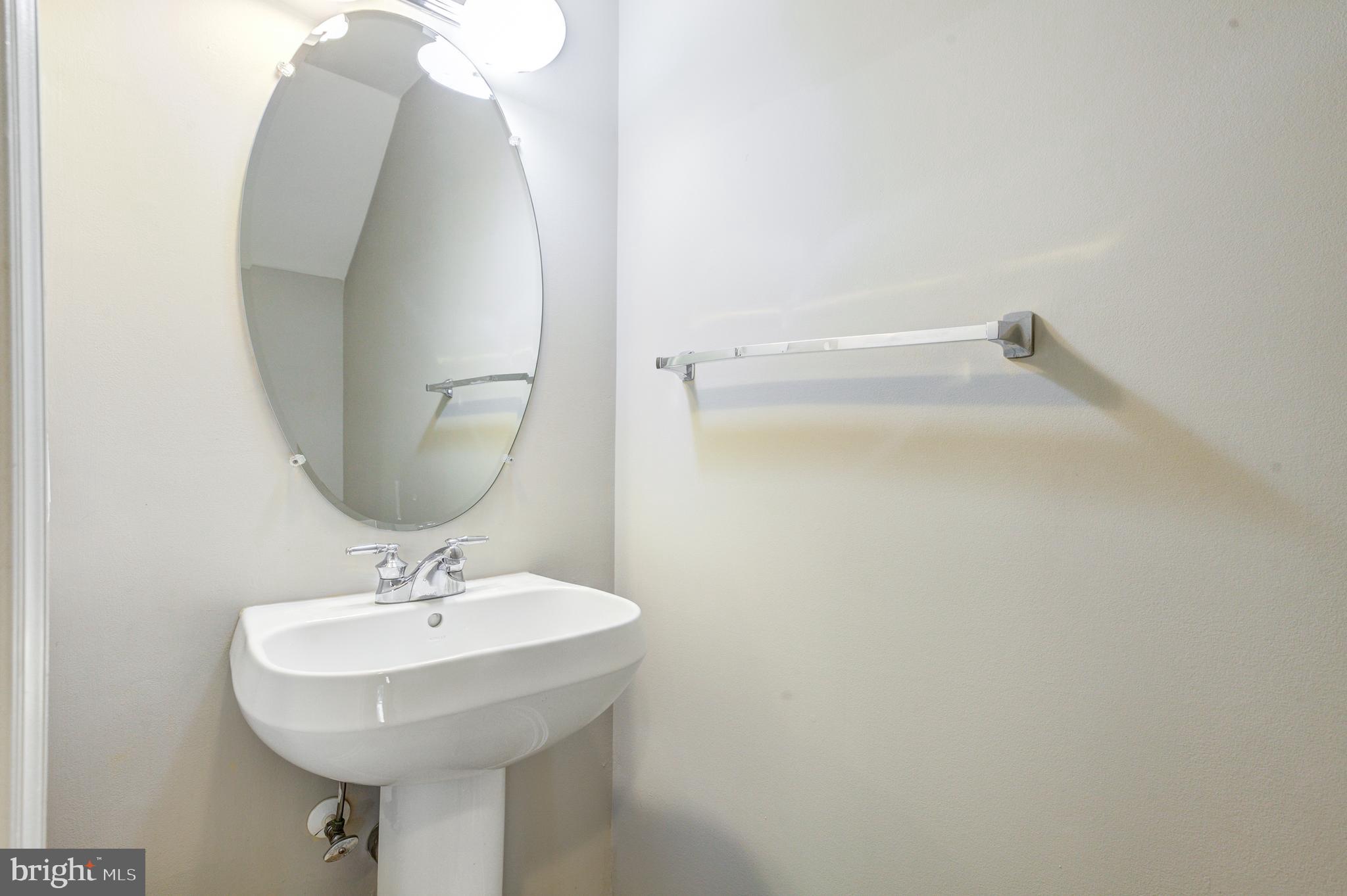 NORTH SHORE - Residential Lease