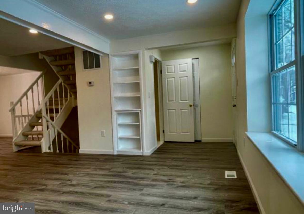 CHARLENE - Residential Lease