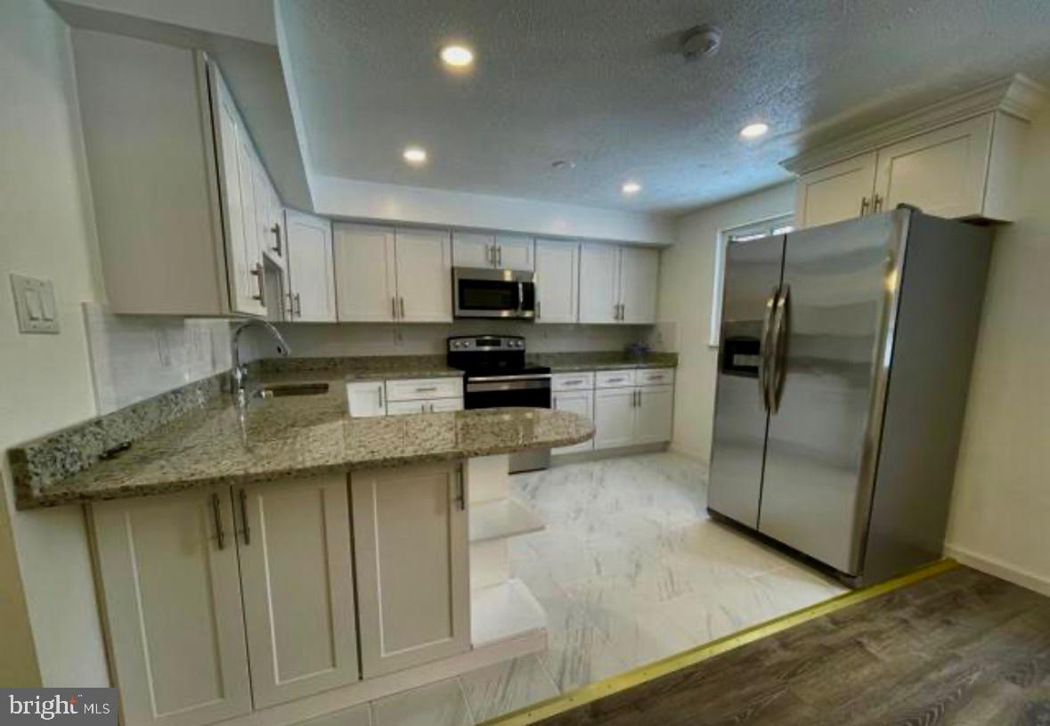 CHARLENE - Residential Lease