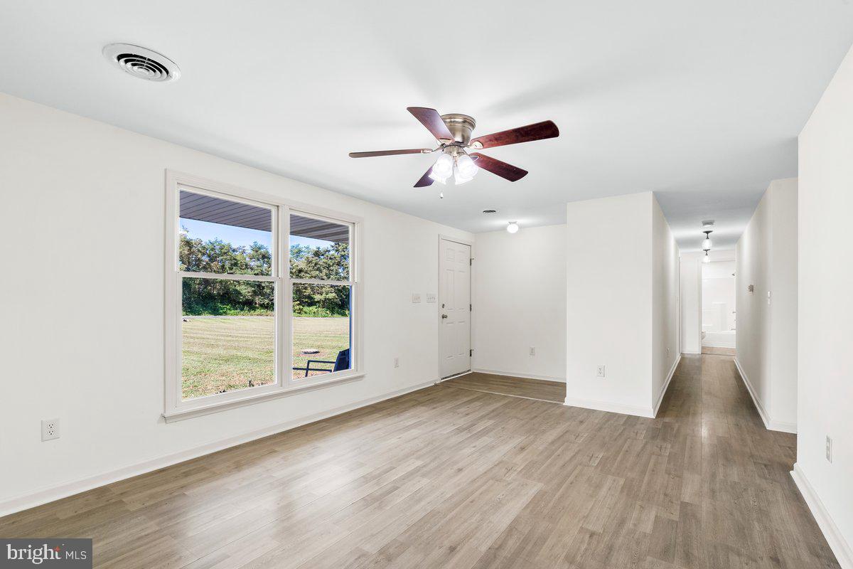 856 WEAVER LANE