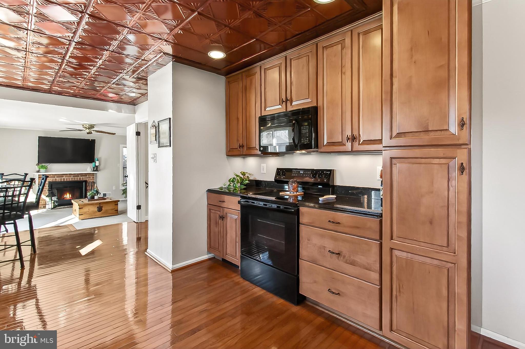 BURKE STATION SQUARE - Residential