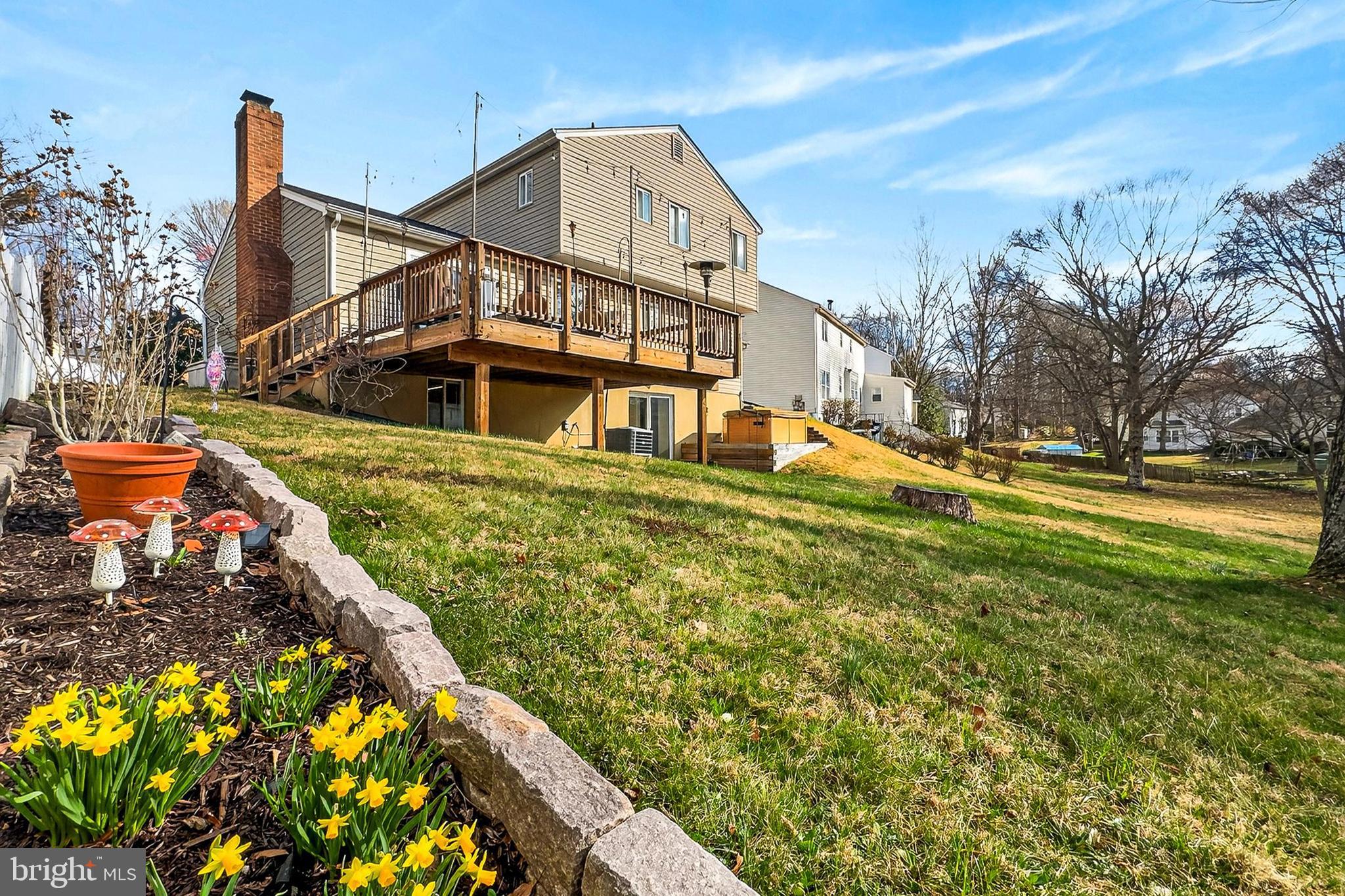 BURKE STATION SQUARE - Residential