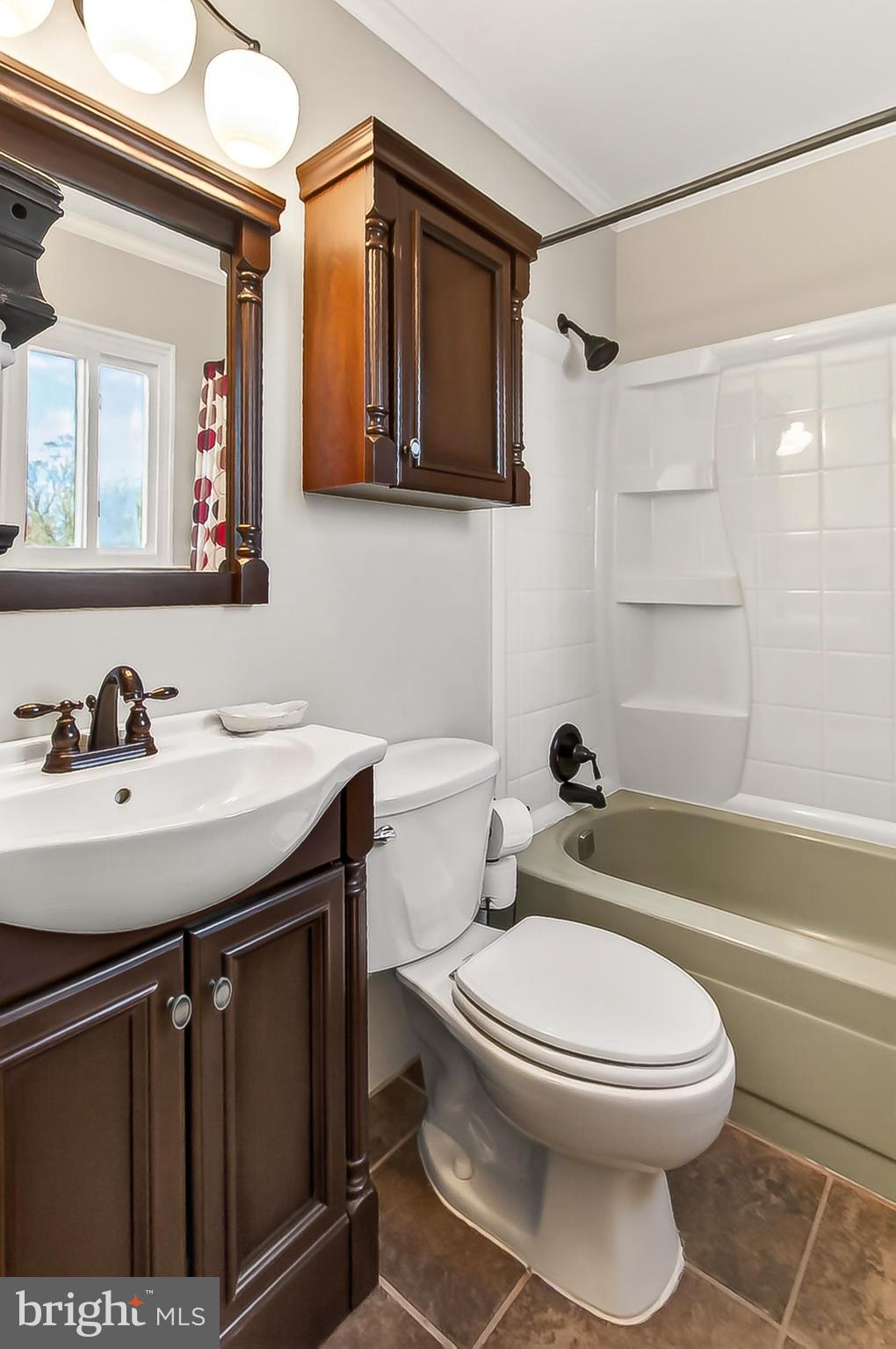 BURKE STATION SQUARE - Residential