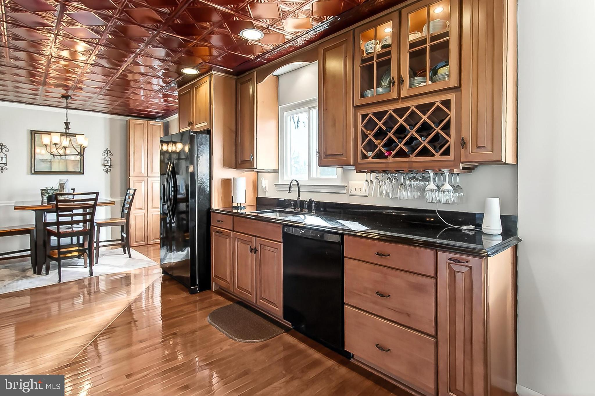 BURKE STATION SQUARE - Residential