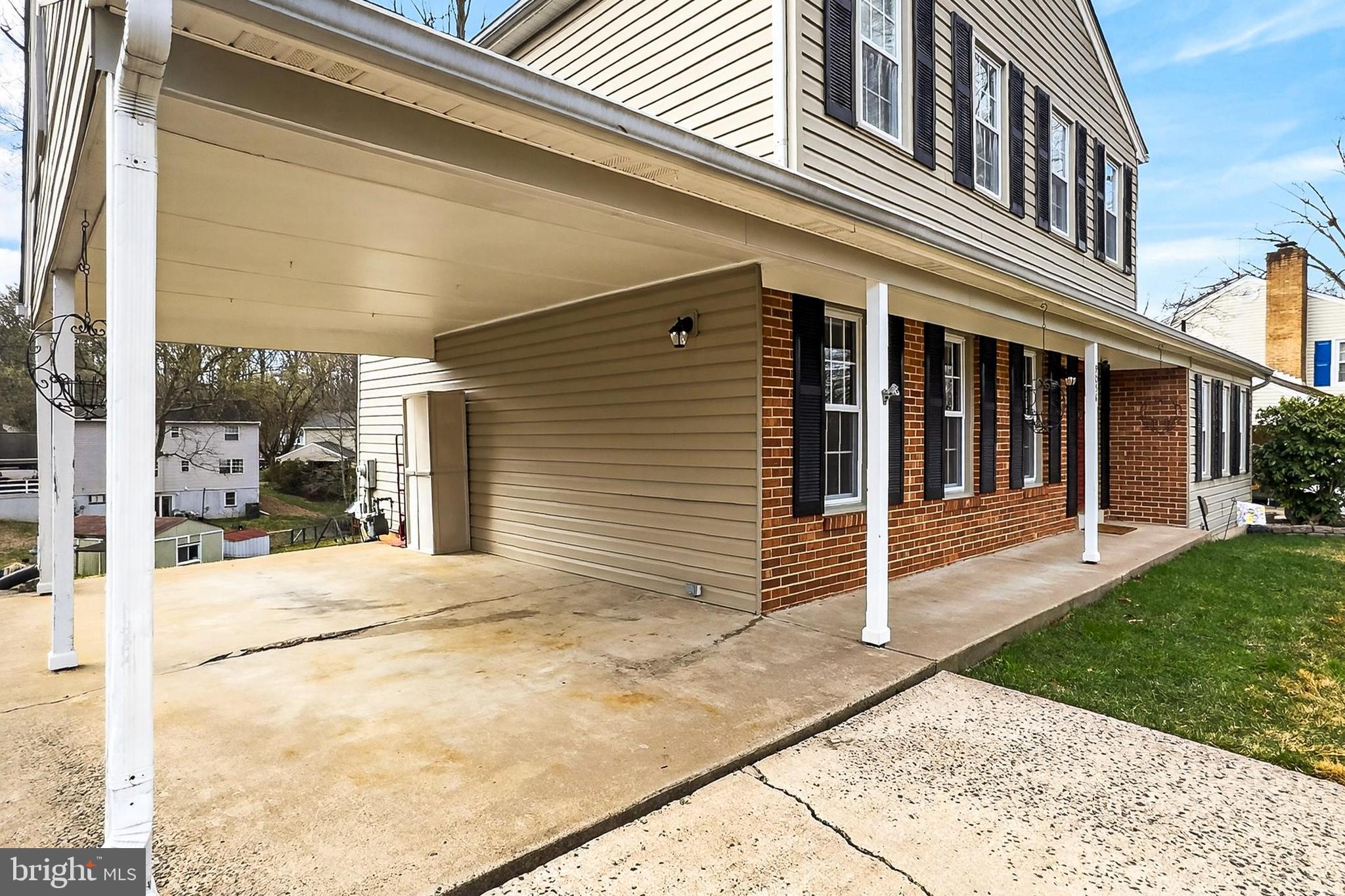 BURKE STATION SQUARE - Residential