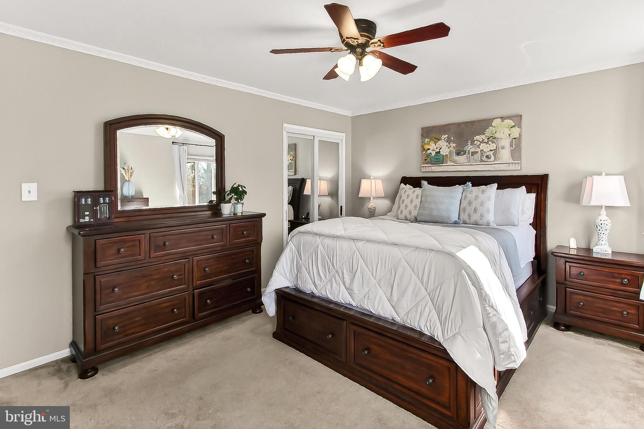 BURKE STATION SQUARE - Residential