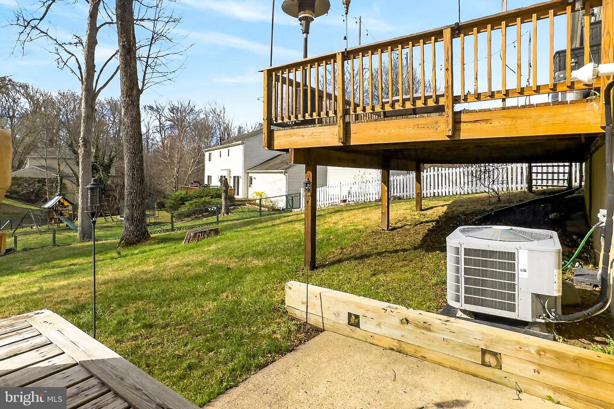 BURKE STATION SQUARE - Residential