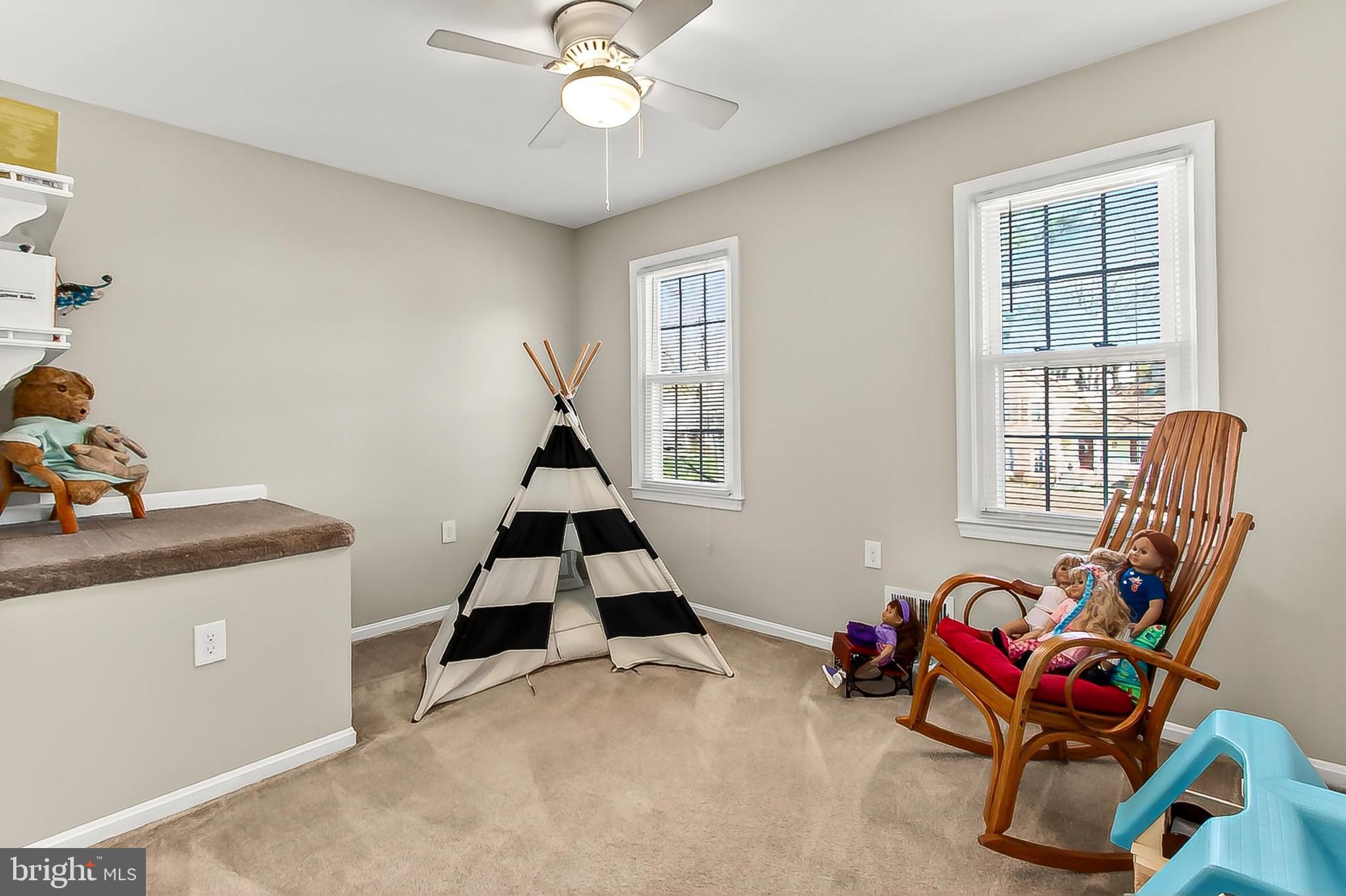 BURKE STATION SQUARE - Residential